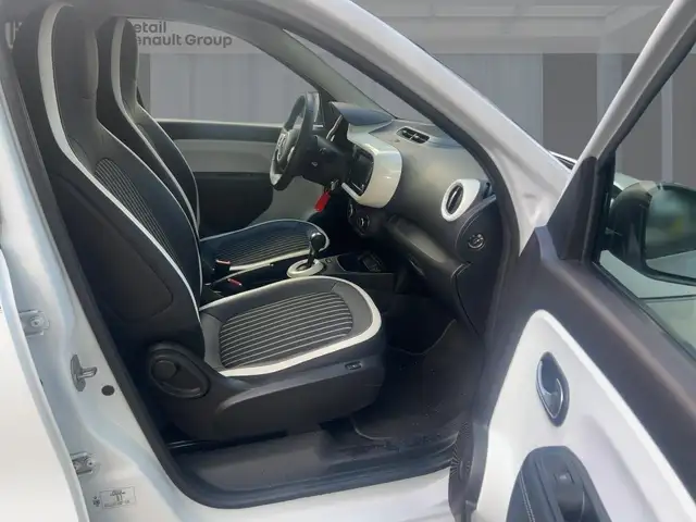 Renault Twingo view 8