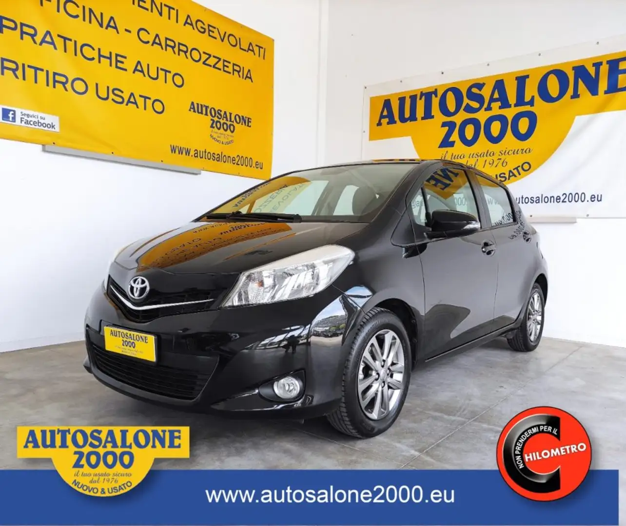Toyota Yaris 1.0 5 porte Active NEOPATENTATI / PREZZO REALE Noir - 1