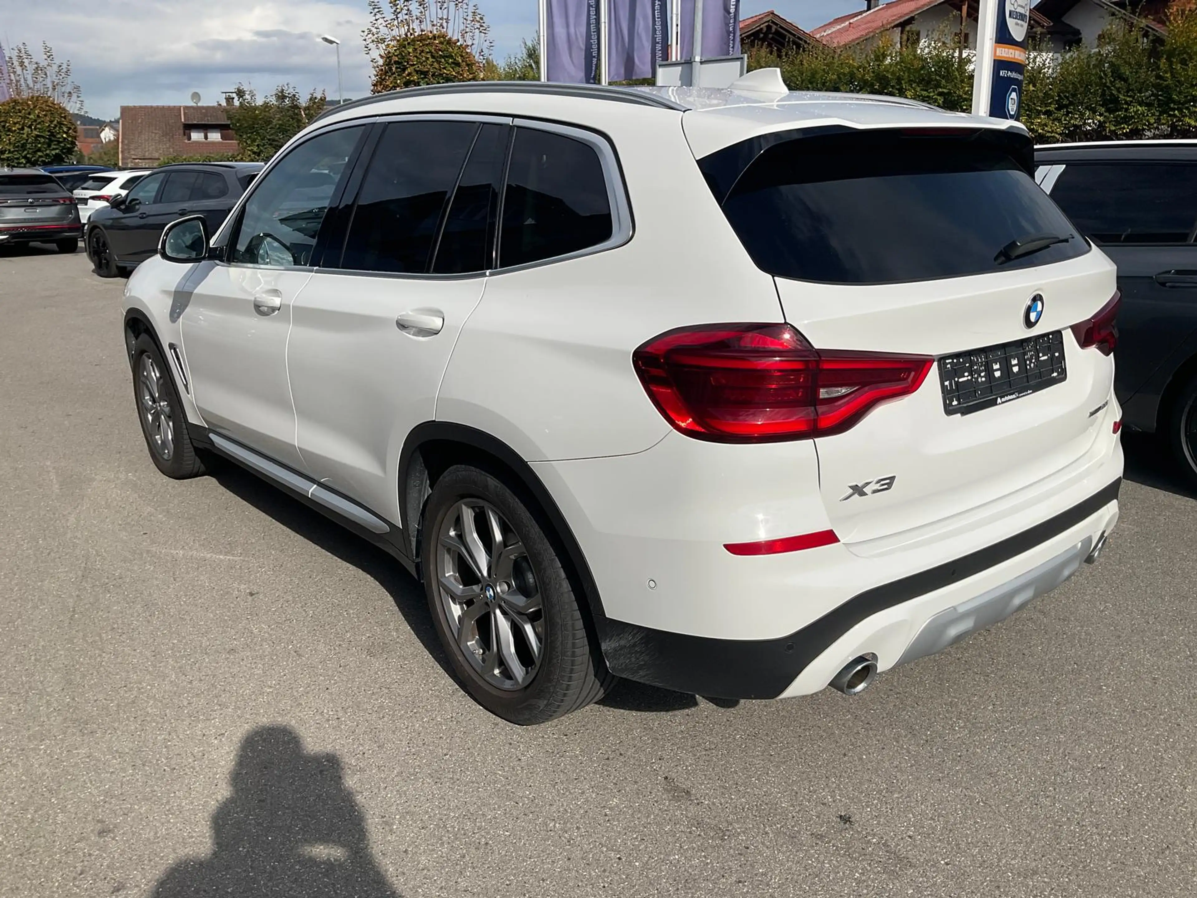 BMW X3 xDrive20i xLine, Pano, AHK, Navi, AreaView, Side, — photo 4