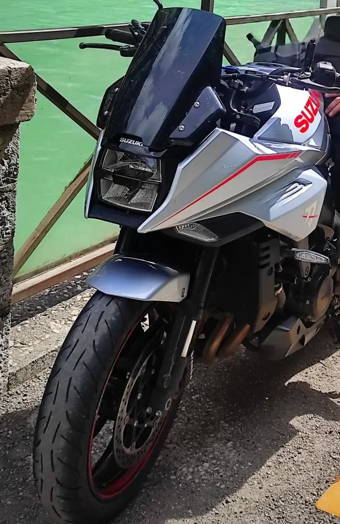 Suzuki Katana 1000 jindachi Silber - 1