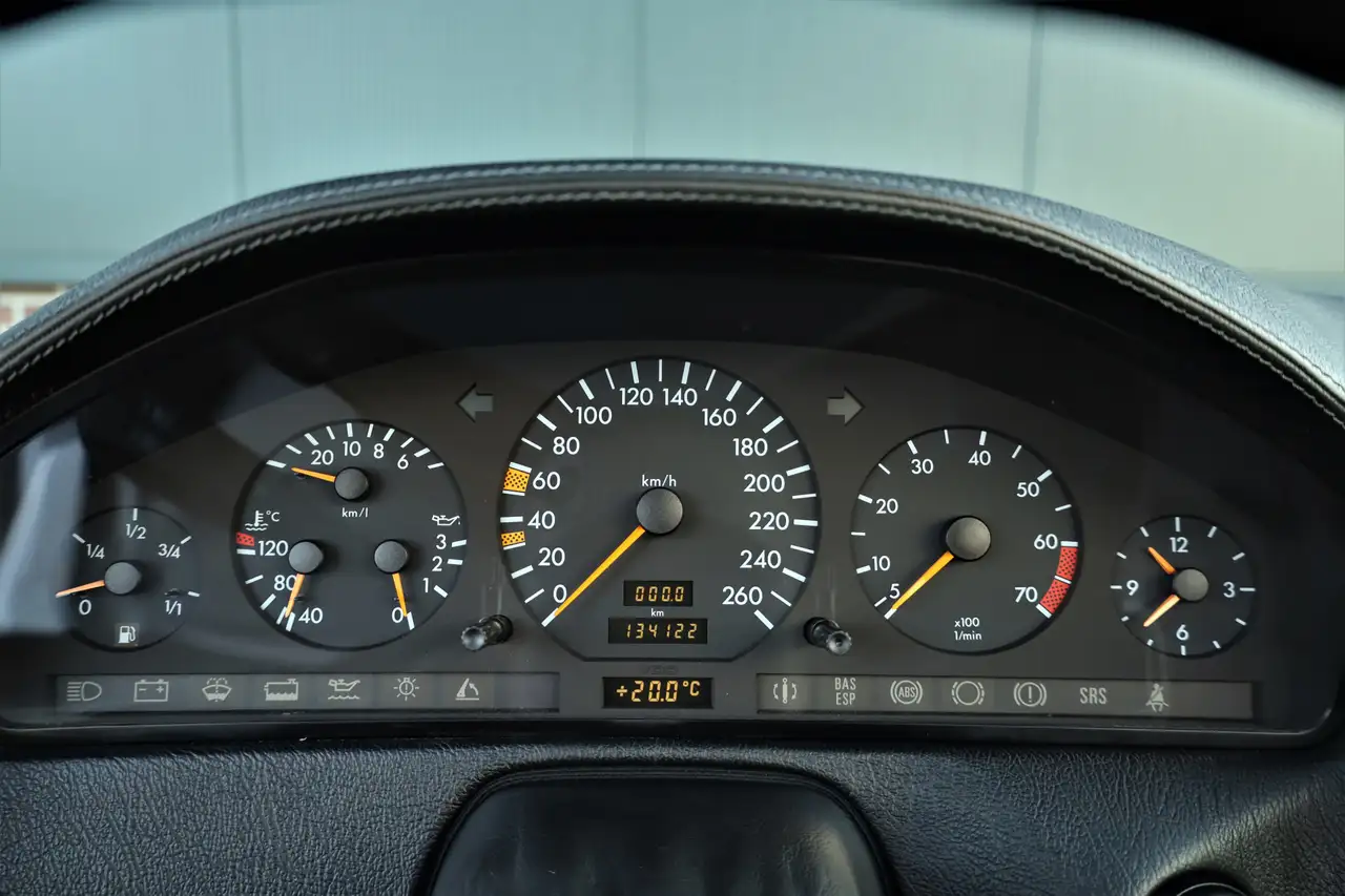 Mercedes-Benz SL 600 SL Youngtimer 134122km, foto 4