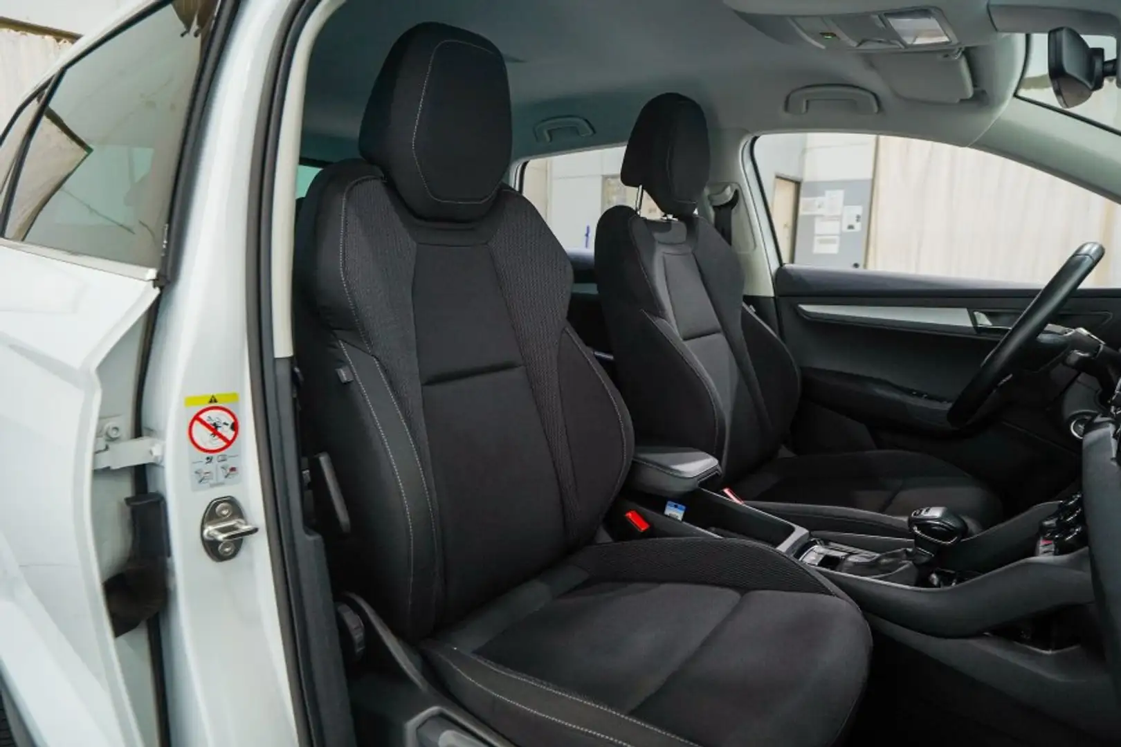 Skoda Karoq 2.0TDI AdBlue Ambition 4x4 DSG 110kW Blanc - 2