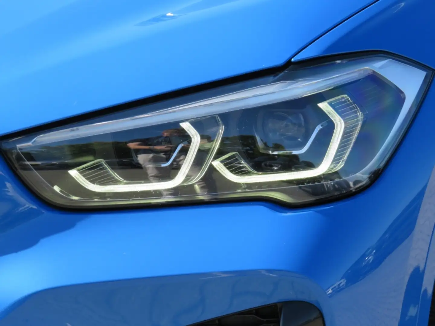 BMW X1 sDrive 18 d M Sport Blauw - 2