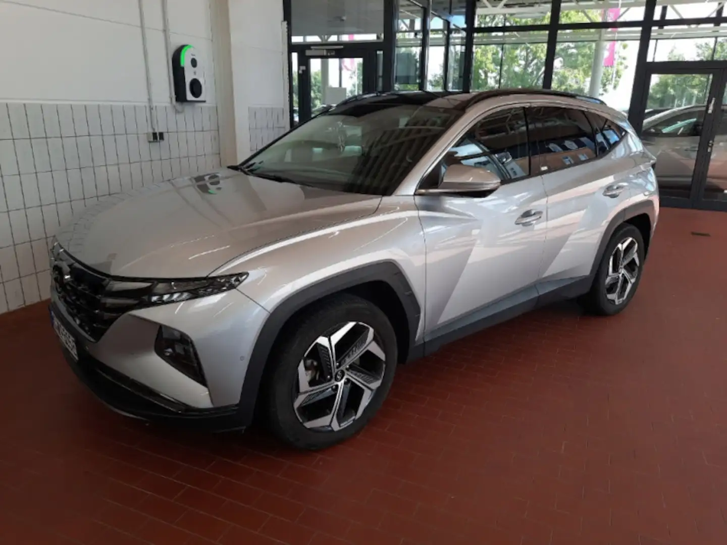 Hyundai TUCSON 1.6 Prime Plug-In Hybrid 4WD Pano. Silber - 2