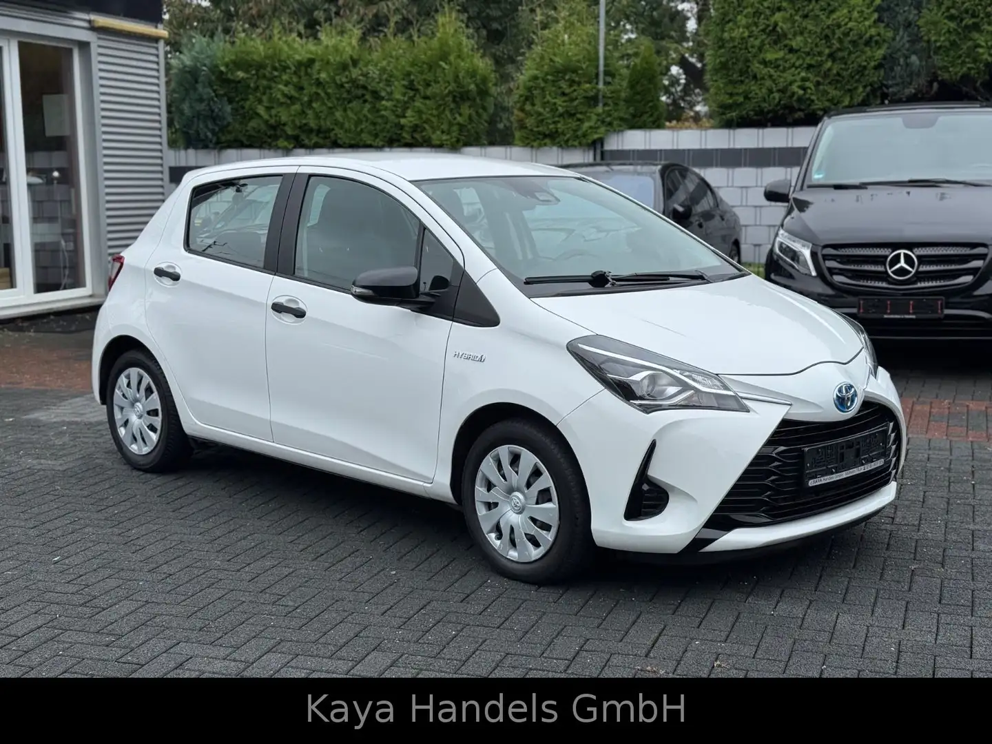 Toyota Yaris Hybrid Klimaautom/Automatik/1.Hand Weiß - 2
