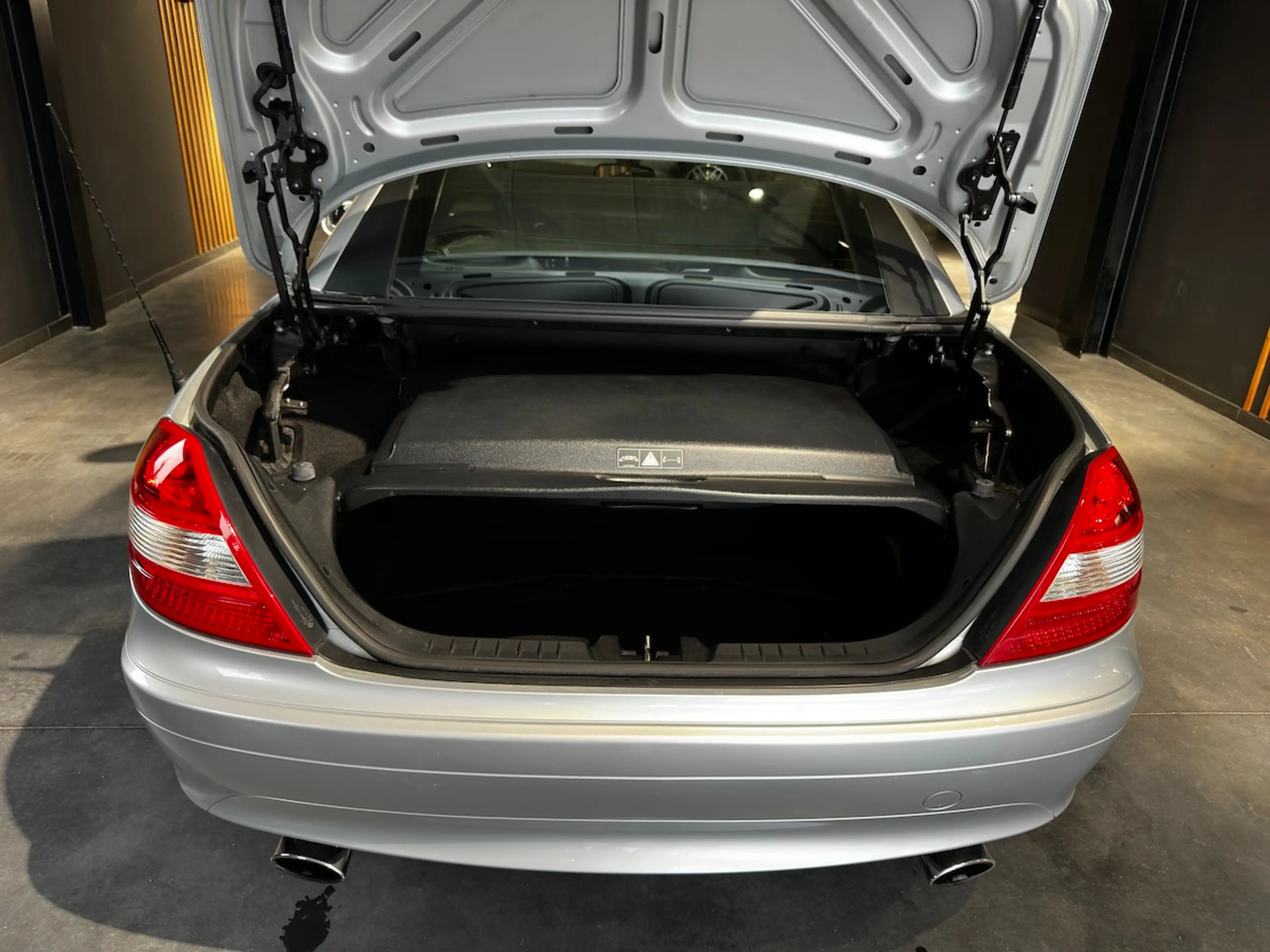 Mercedes-Benz SLK 200 Kompressor | Cabrio | Airco | Radio | Handsfree | — photo 26