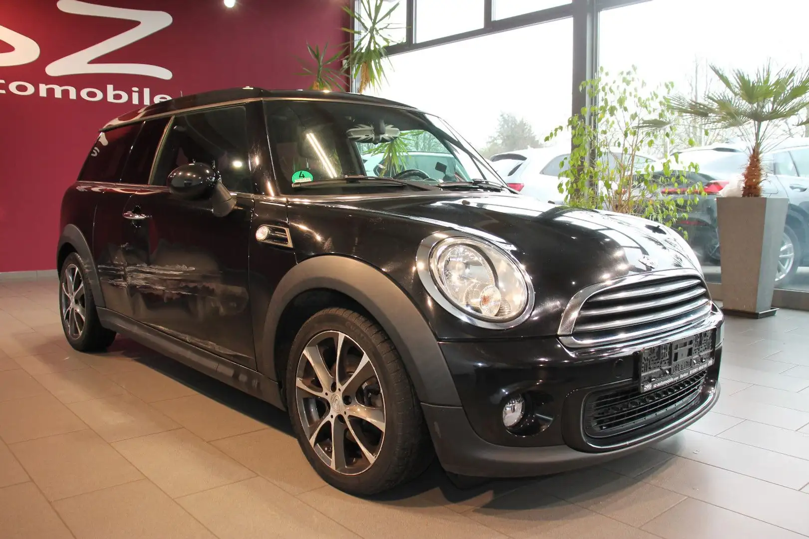 MINI One Clubman Schwarz - 1