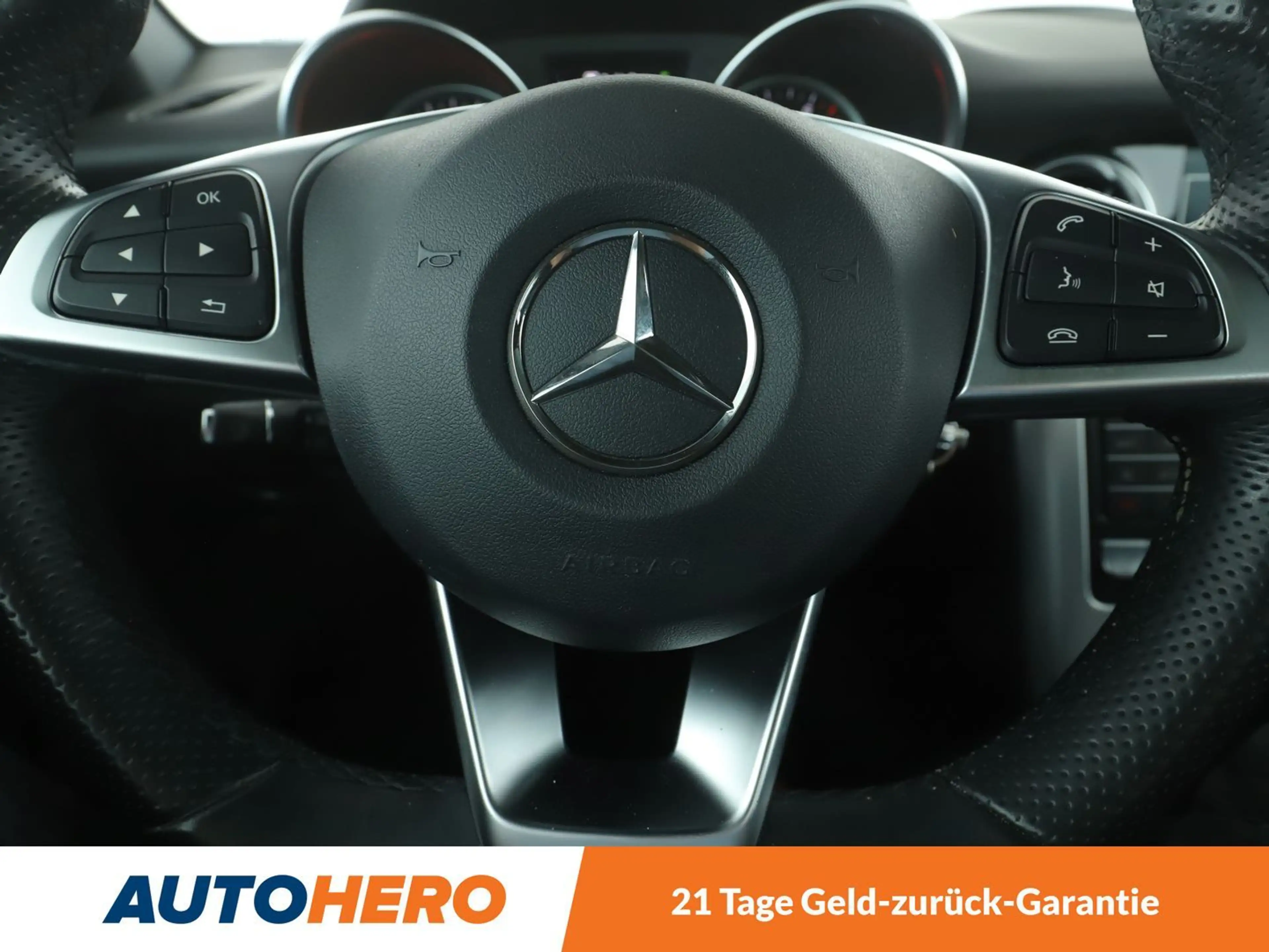 Mercedes-Benz SLC 180 Aut.*NAVI*TEMPO*PDC*SHZ*KLIMA*GARANTIE* — photo 12
