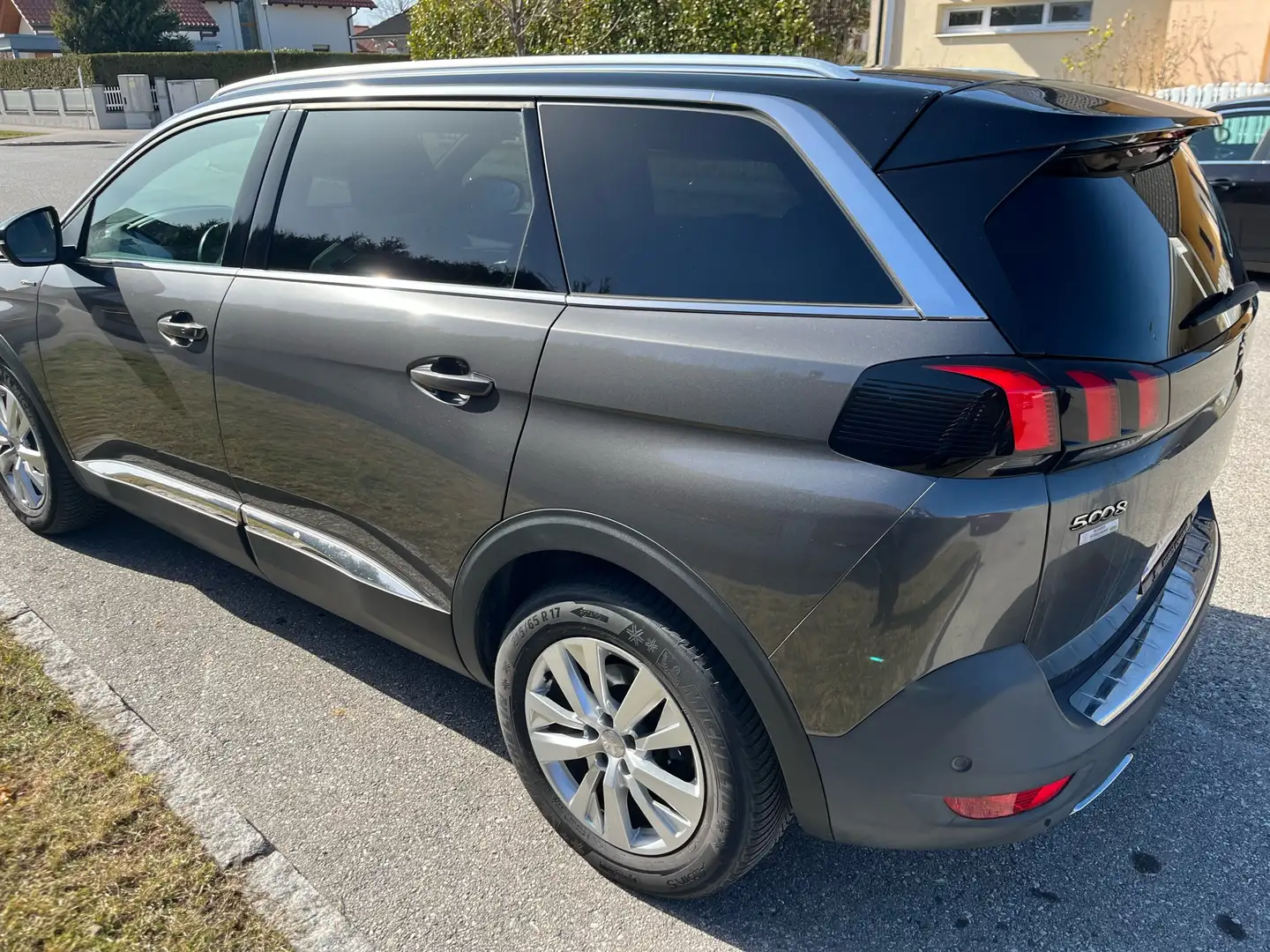 Peugeot 5008 5008+1,6+BlueHDI+120+S Grau - 2