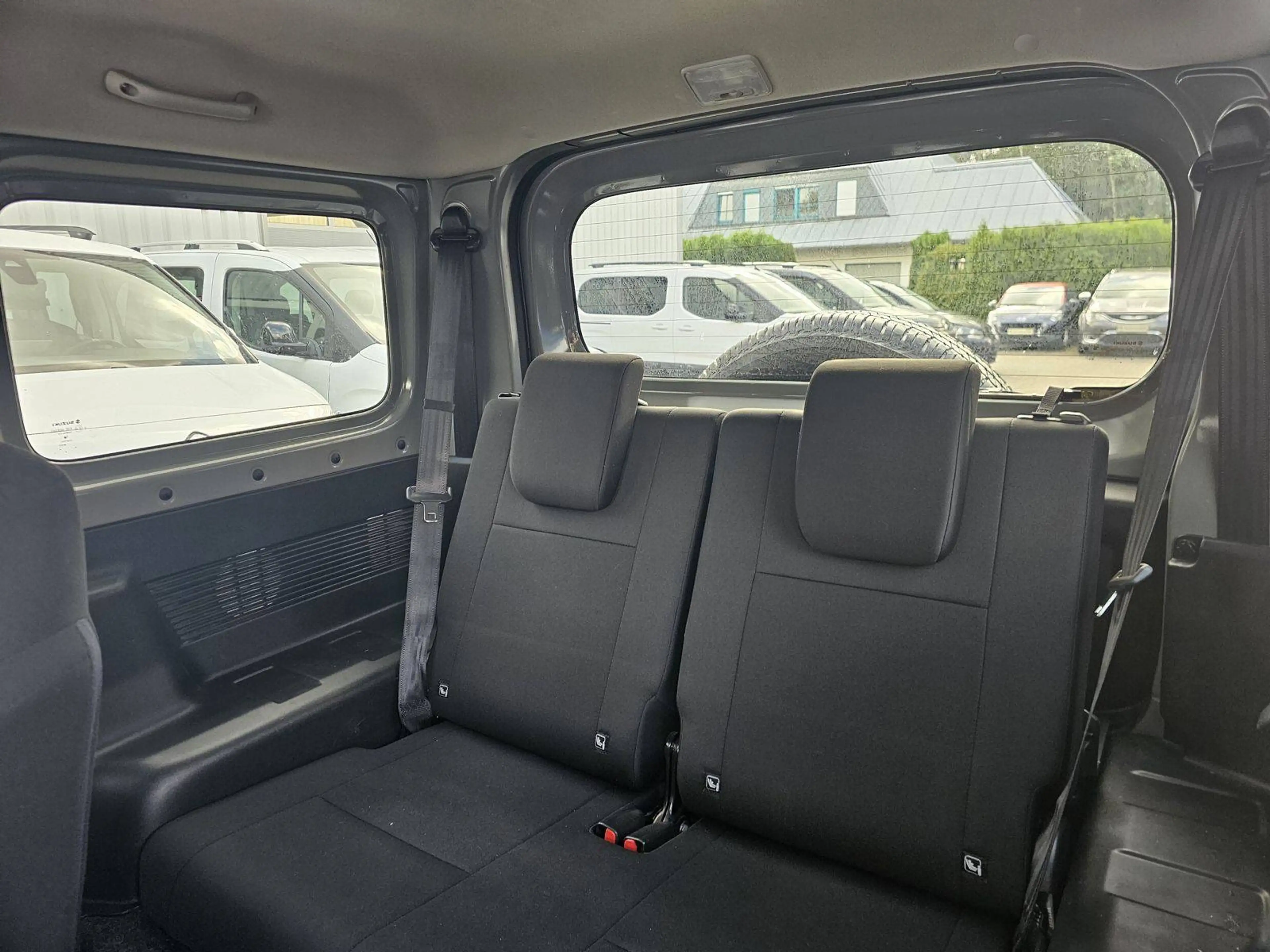 Suzuki Jimny Comfort+ AllGrip Klimaaut/Navi+Cam/Alu — photo 9
