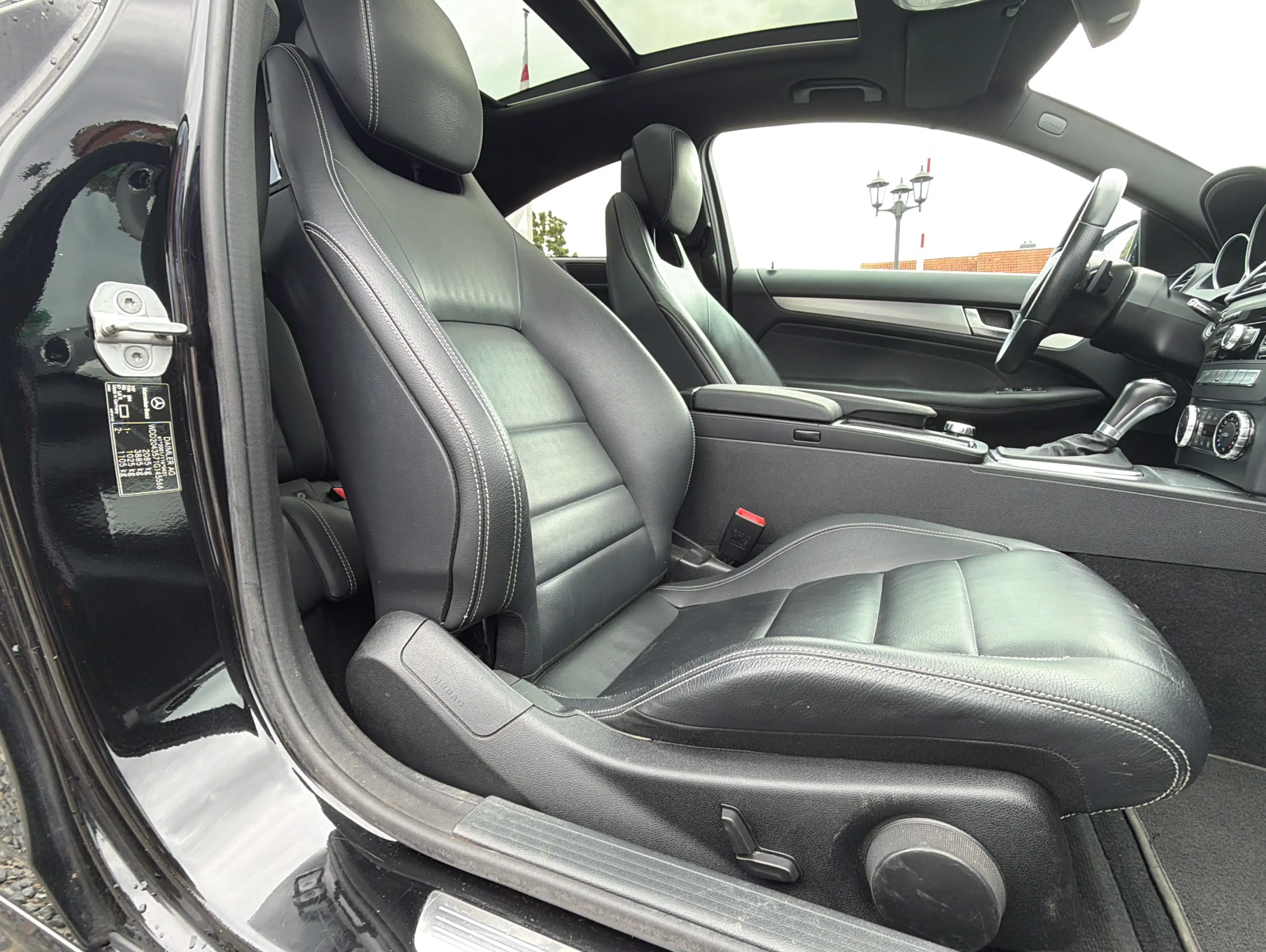 Mercedes-Benz C 350 CGI AMG7GLED Leder Pano Navi — photo 15