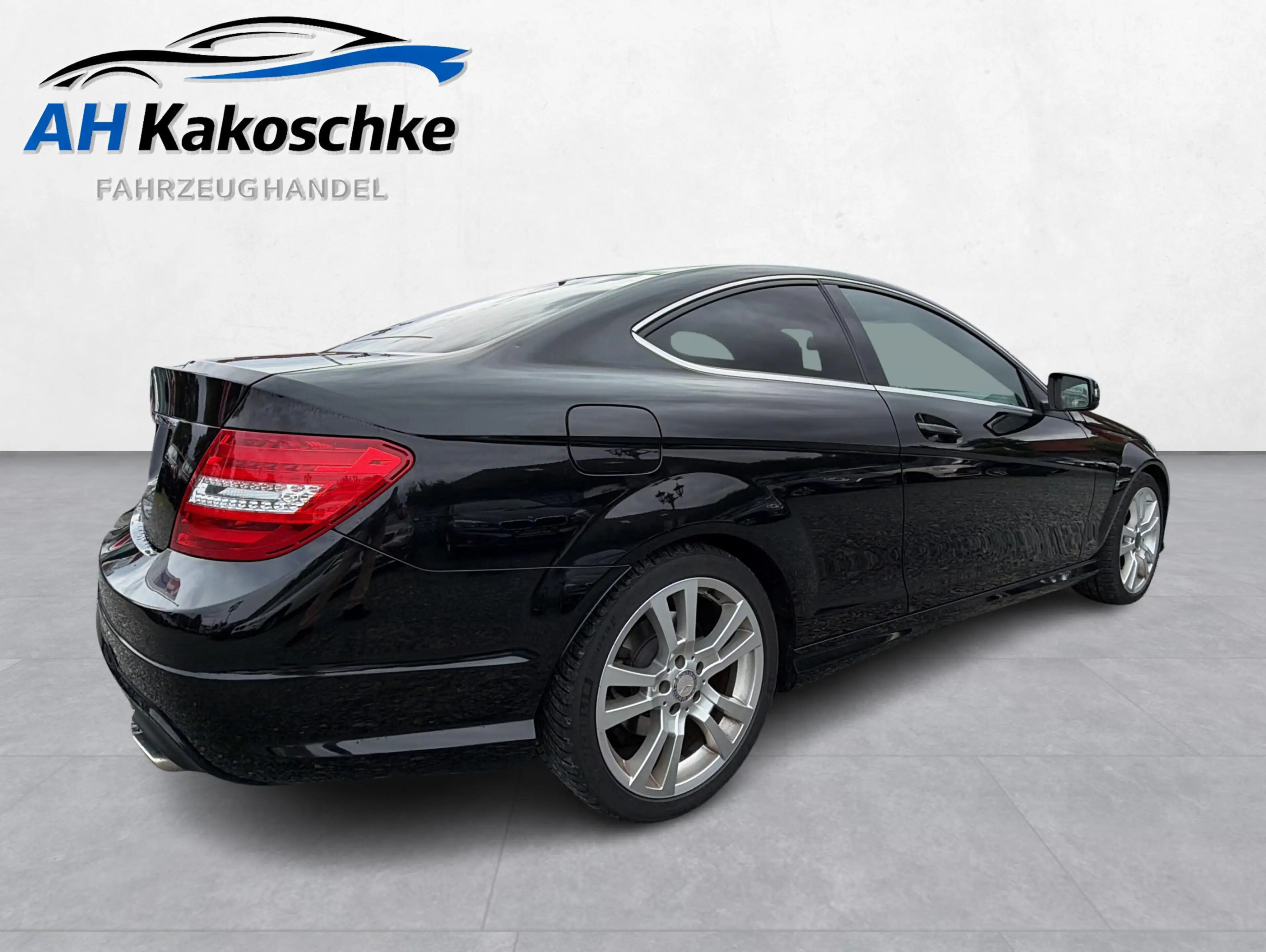 Mercedes-Benz C 350 CGI AMG7GLED Leder Pano Navi — photo 5