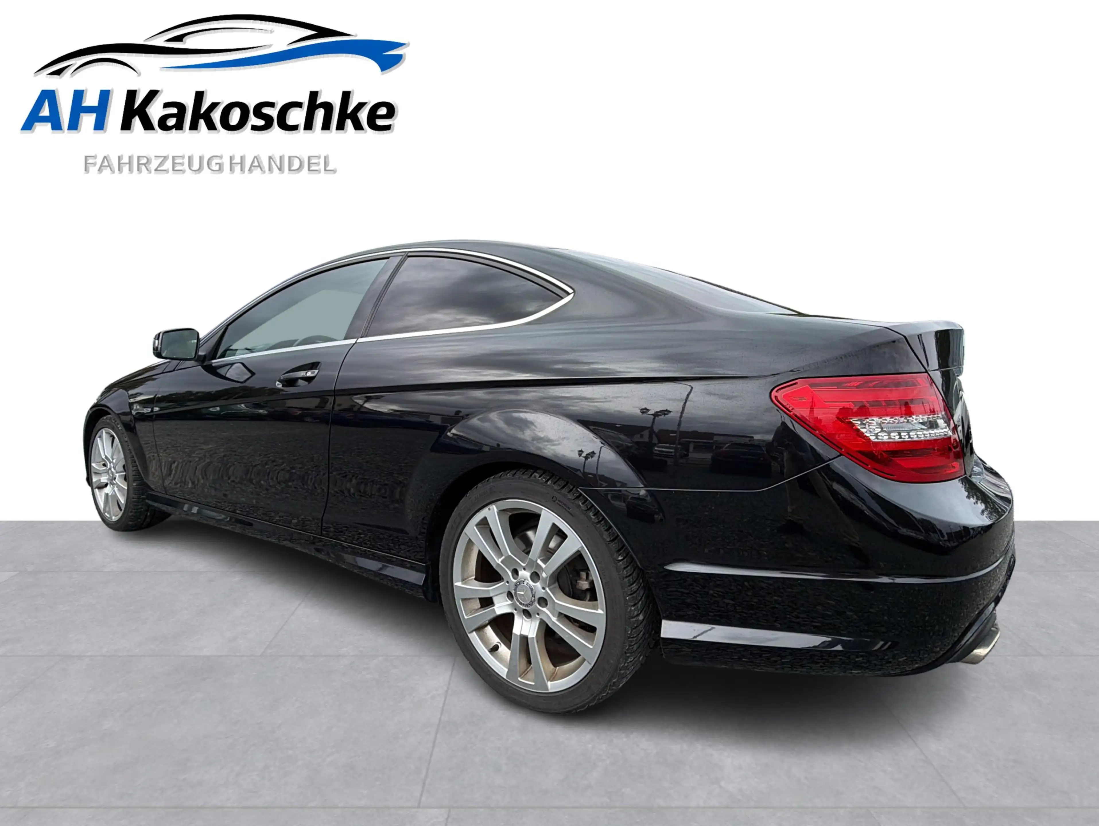 Mercedes-Benz C 350 CGI AMG7GLED Leder Pano Navi — photo 4