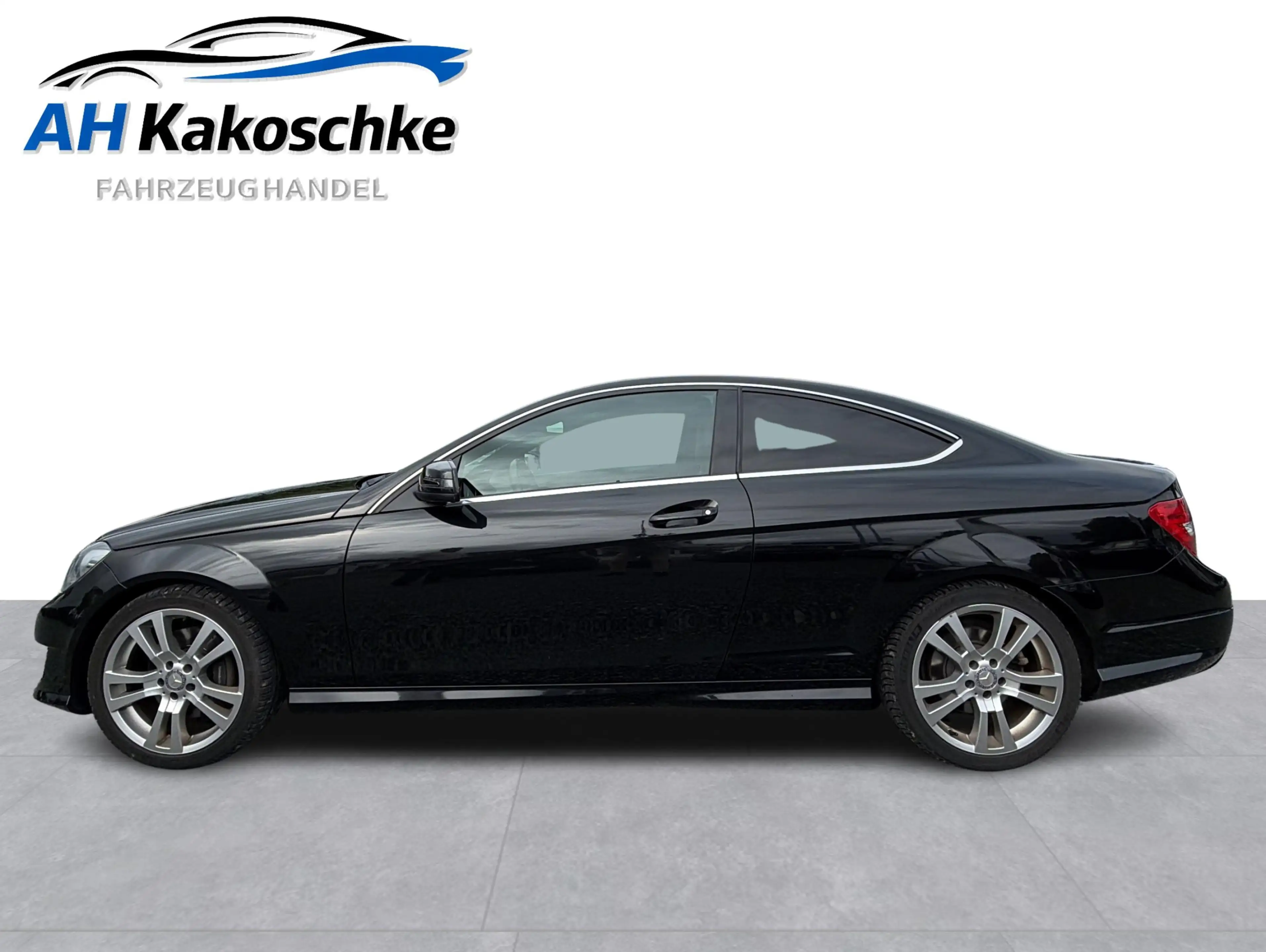 Mercedes-Benz C 350 CGI AMG7GLED Leder Pano Navi — photo 2
