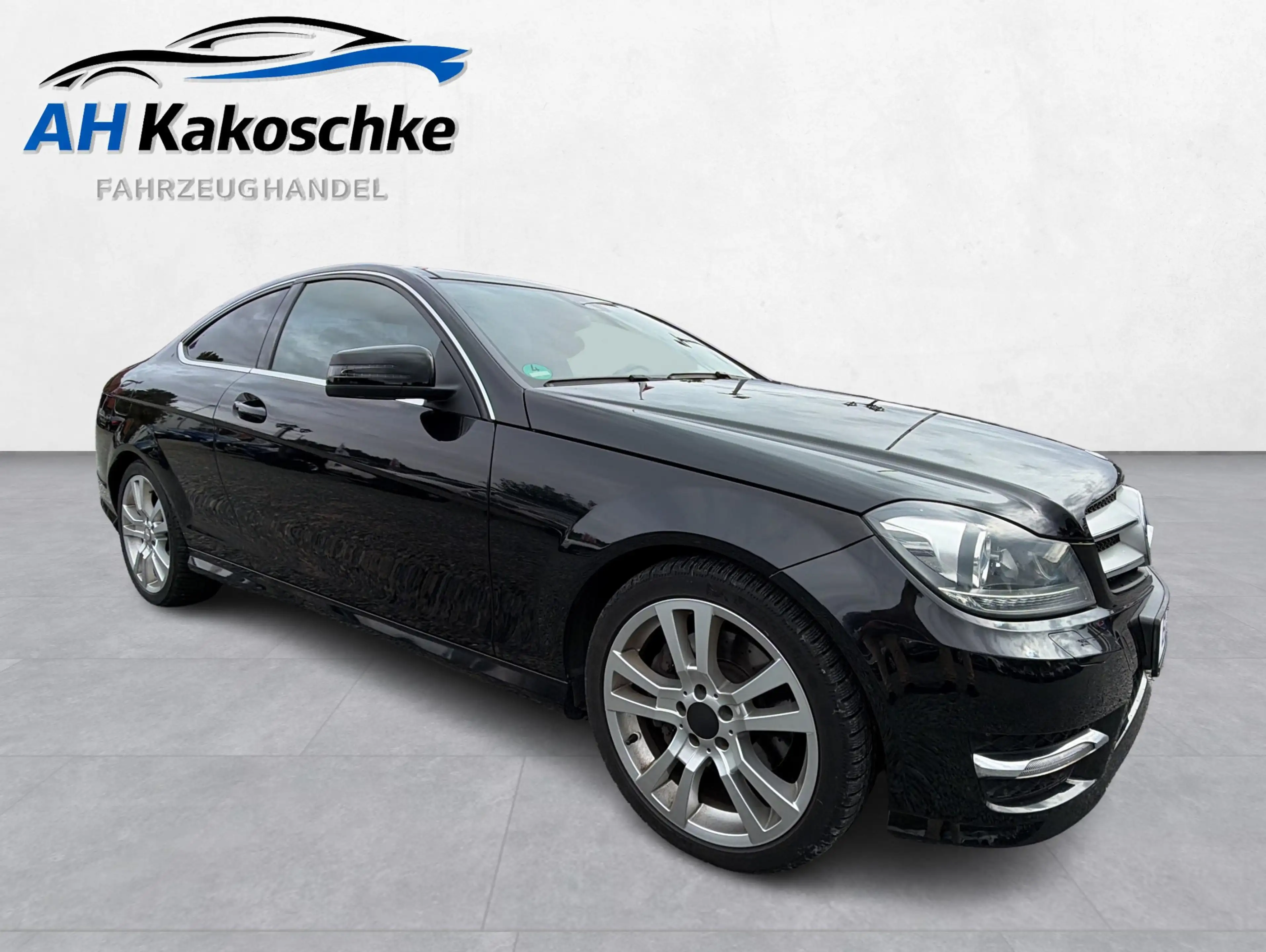 Mercedes-Benz C 350 CGI AMG7GLED Leder Pano Navi — photo 7