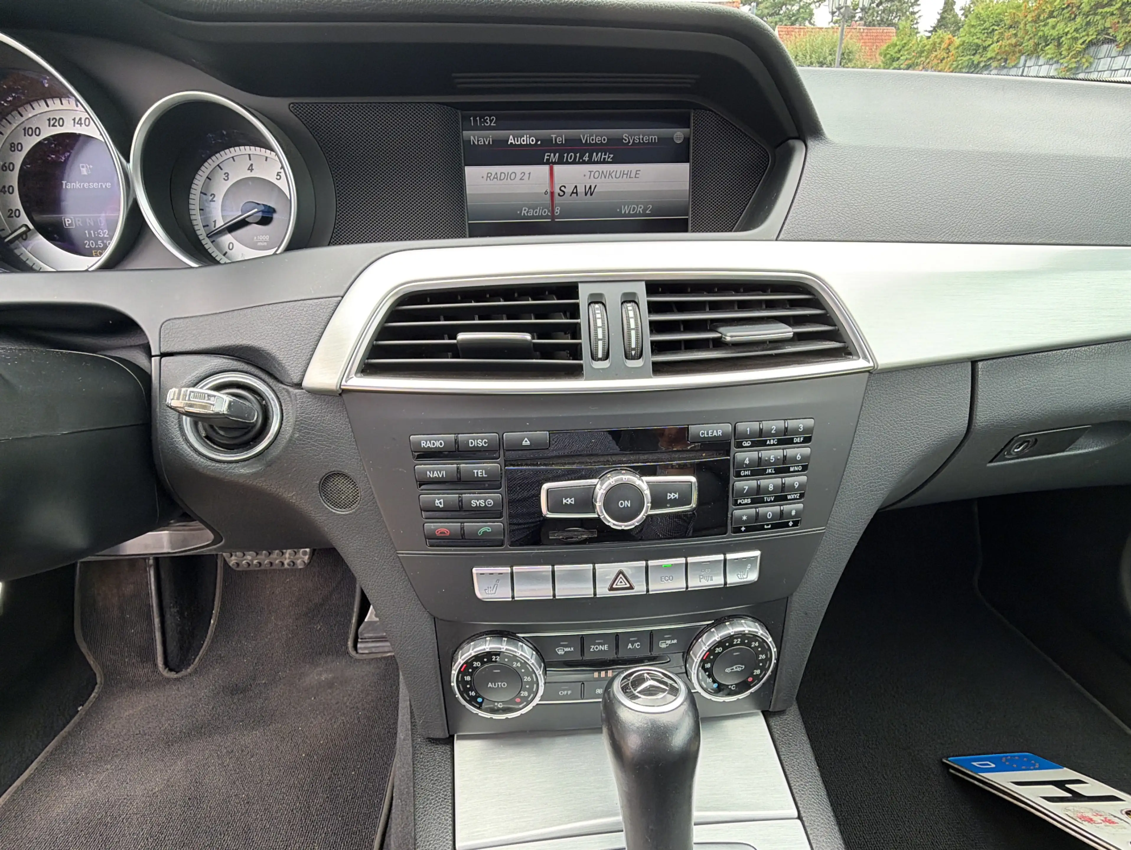 Mercedes-Benz C 350 CGI AMG7GLED Leder Pano Navi — photo 13