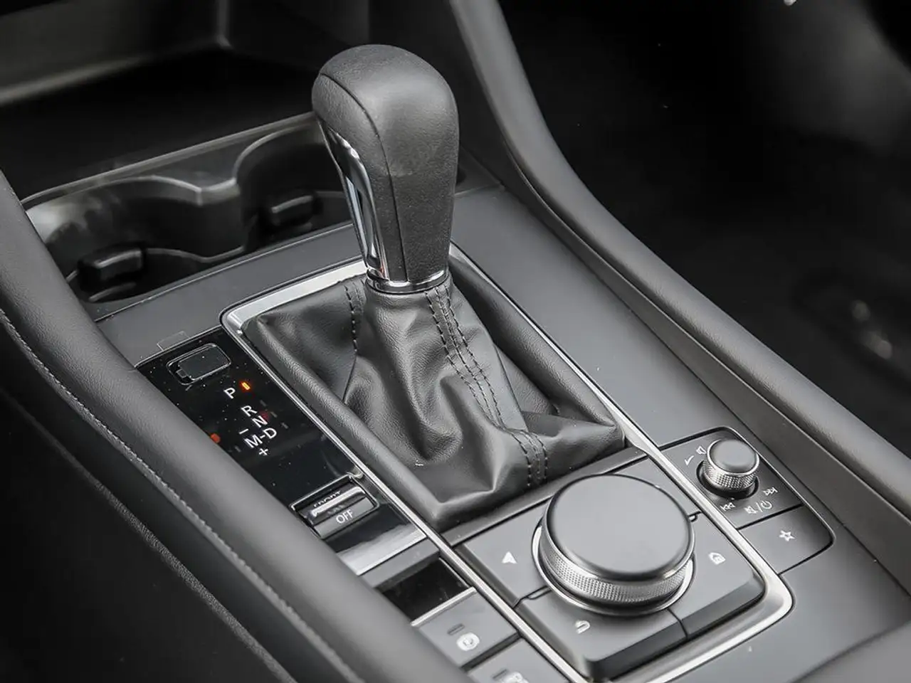 Mazda 3 снимка Mazda 3