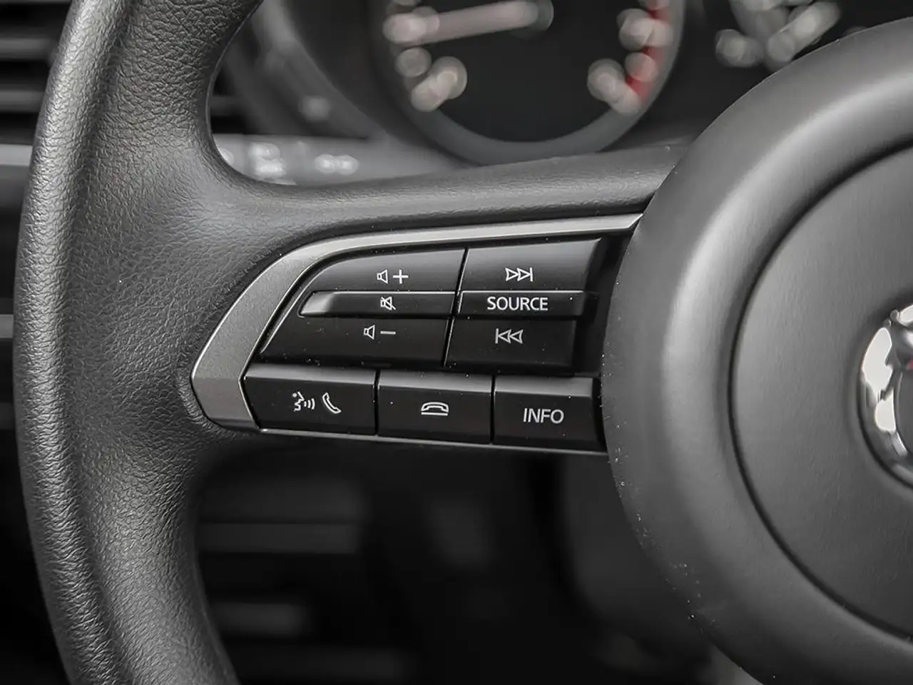 Mazda 3 снимка Mazda 3
