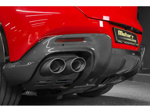 Ferrari Purosangue view 12