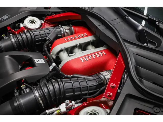 Ferrari Purosangue view 8