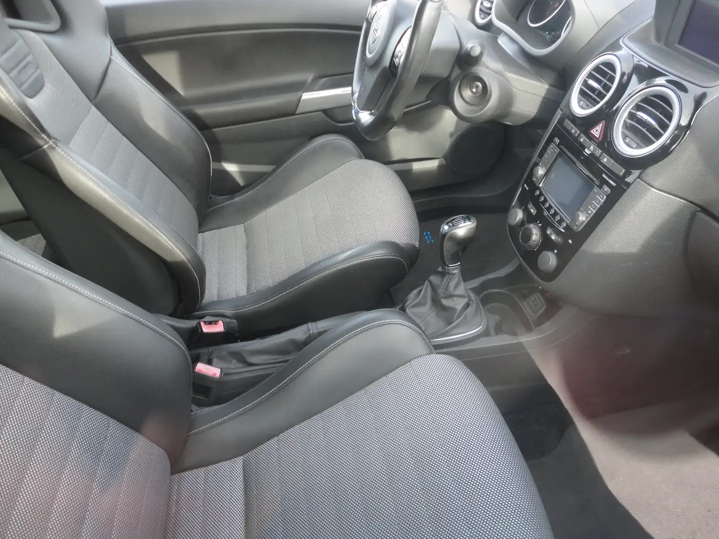 Opel Corsa OPC Weiß - 2