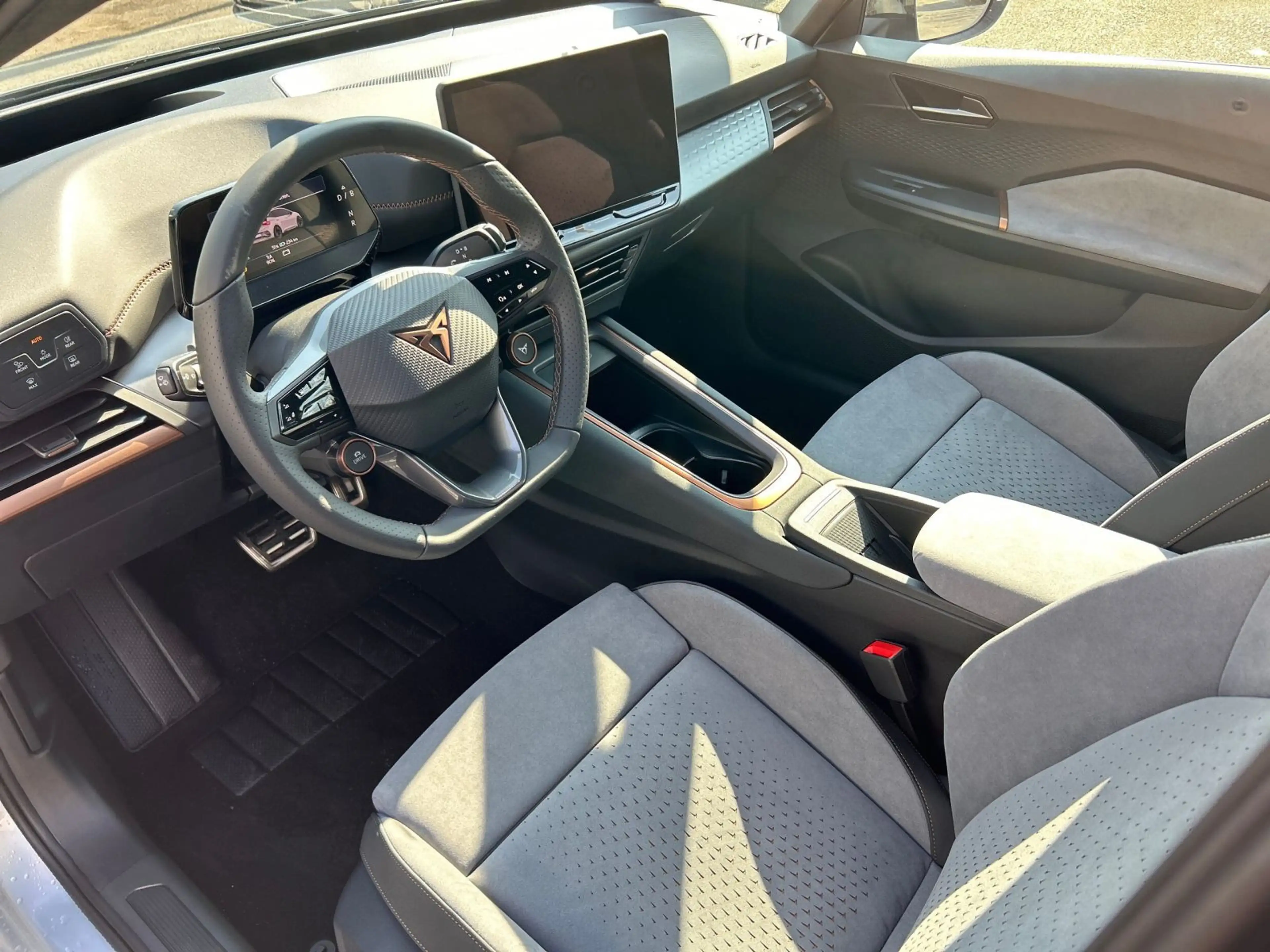 CUPRA Born Edition Dynamic 170 kW 77 kWh — photo 12