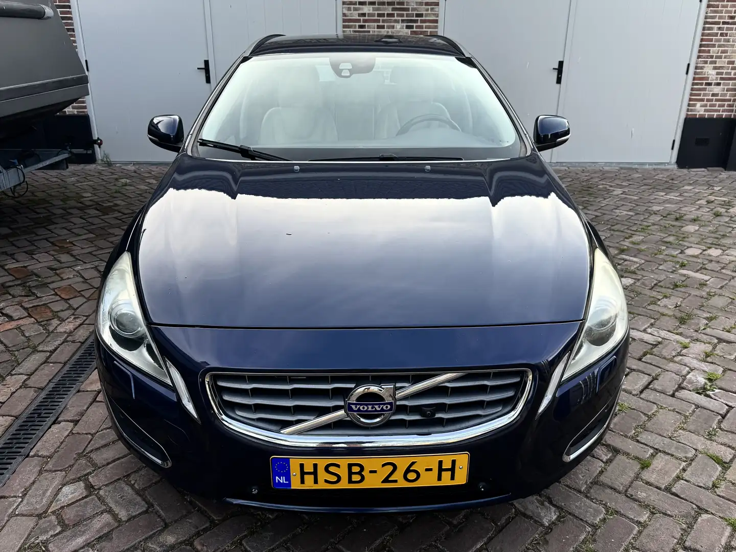 Volvo V60 2.0T Automamaat Summum Standkachel Trehaak Leer Blauw - 2