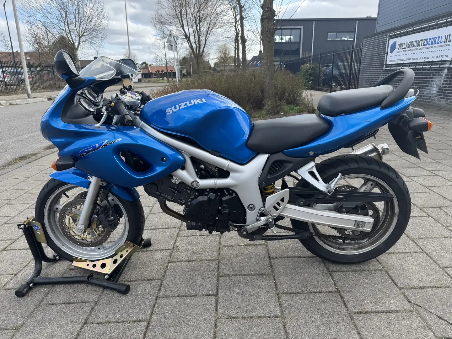Suzuki SV 650 SV650S - 2