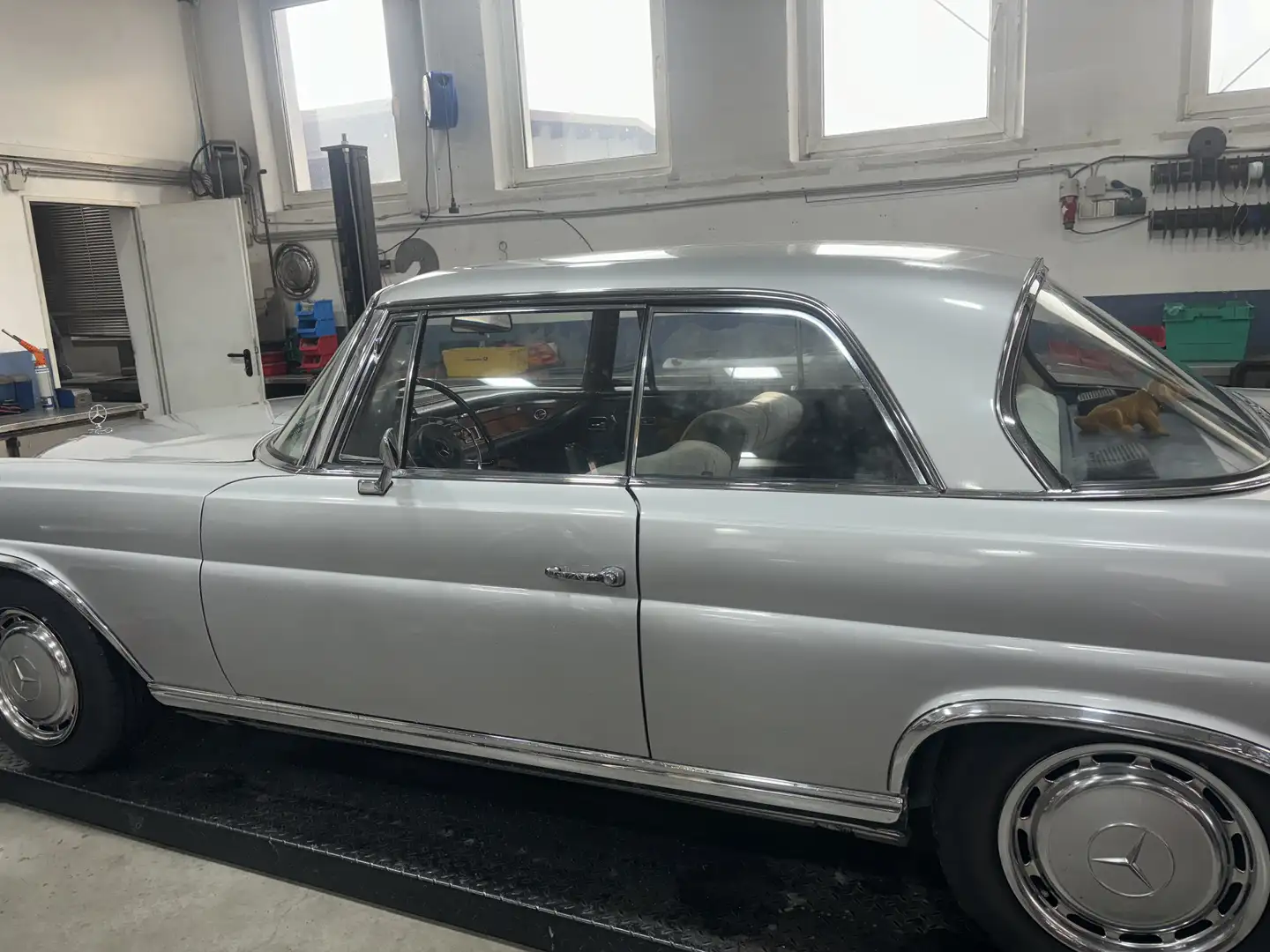Mercedes-Benz 280 SE Coupe (W111) Flachkühler EZ 1969 McKinsey - 2