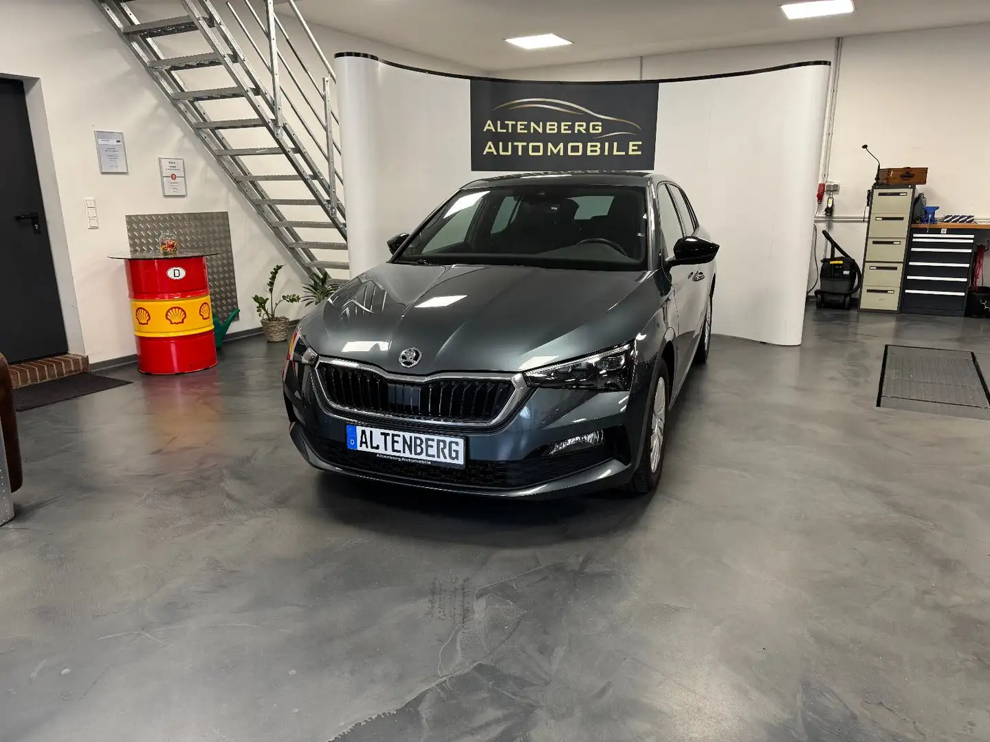 Skoda Scala Ambition DAB+ ACC LED CarPlay Sitzheizung Grau - 1