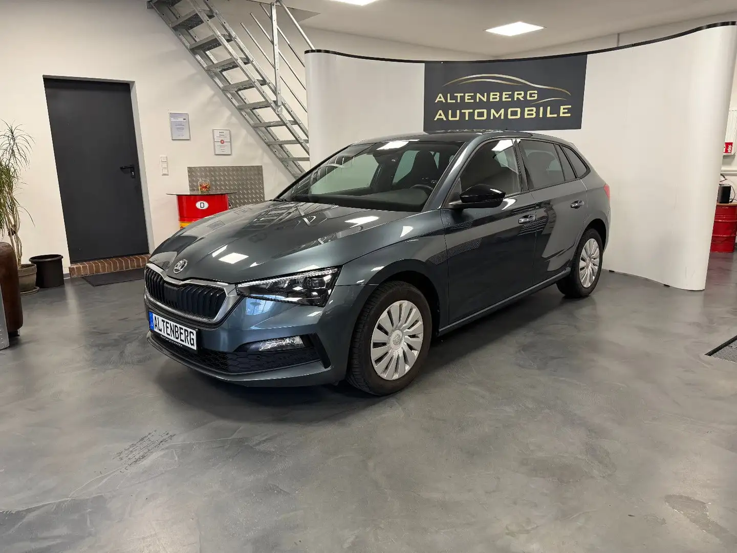 Skoda Scala Ambition DAB+ ACC LED CarPlay Sitzheizung Grau - 2
