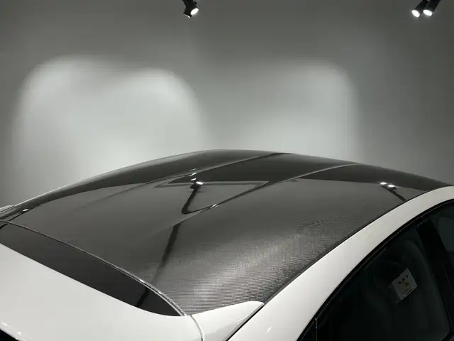 Porsche Cayenne view 13