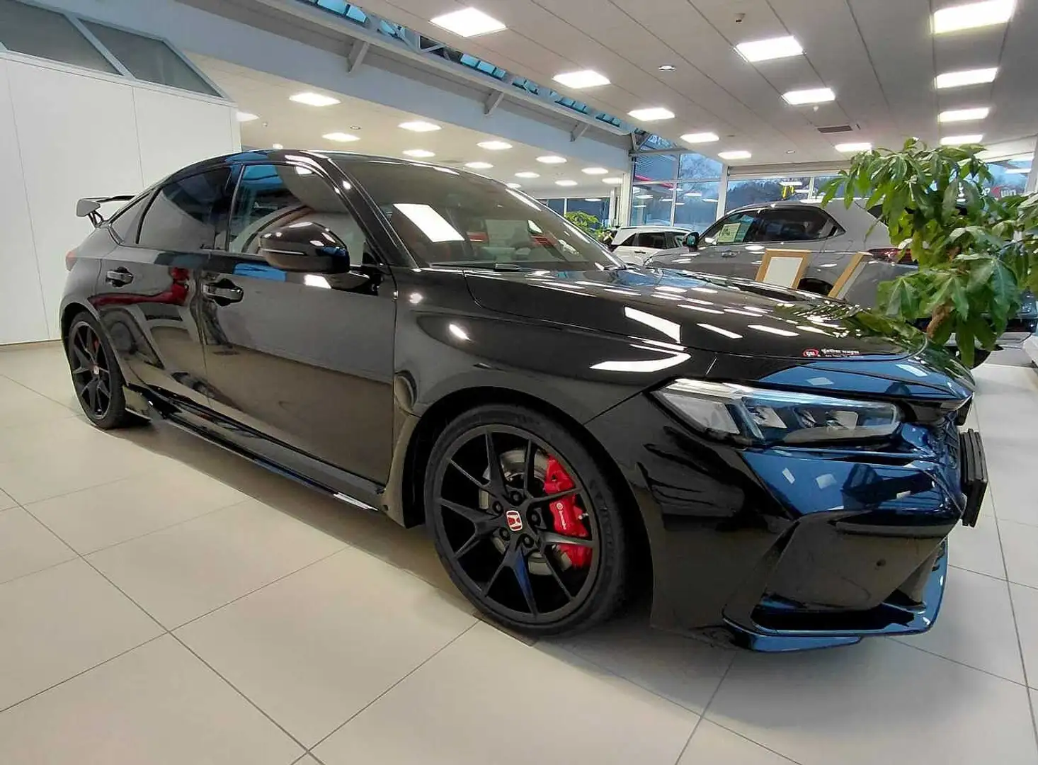 Honda Civic 2.0 VTEC Turbo Type R 'NEUWAGEN' Zwart - 2