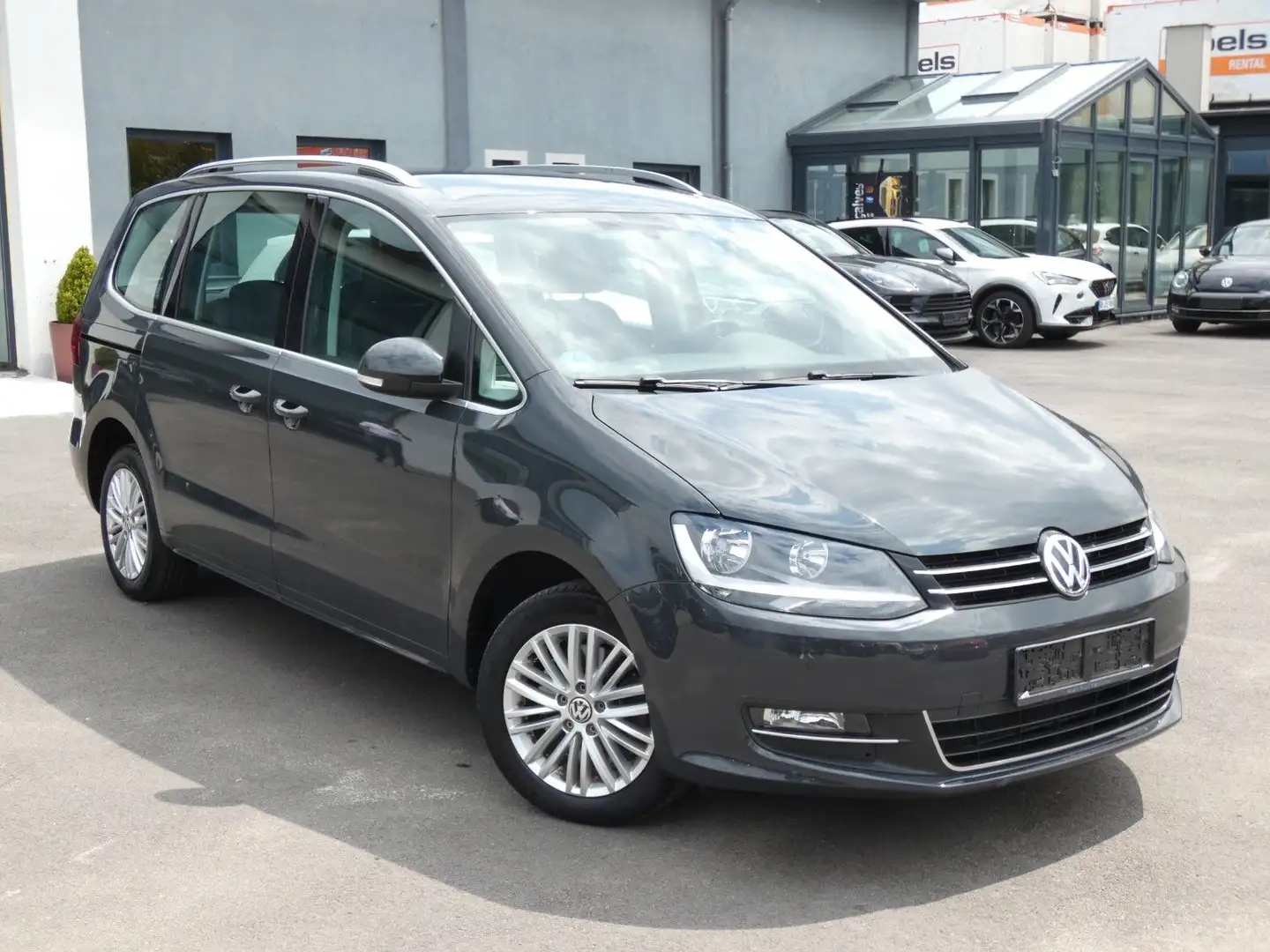 Volkswagen Sharan Highline*Automatik*Klima*Shz*Pdc* Grau - 2