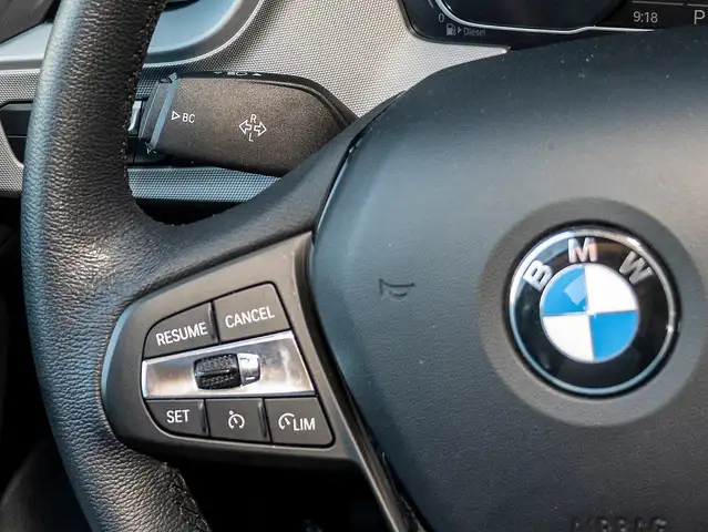 BMW 1 Series view 11