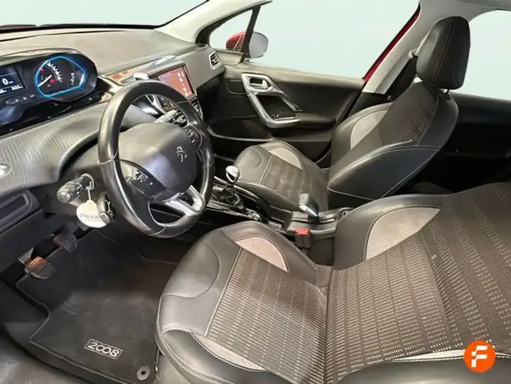 Peugeot 2008 1.2 Pure Tech S&S Allure (2017) 2019, foto 14