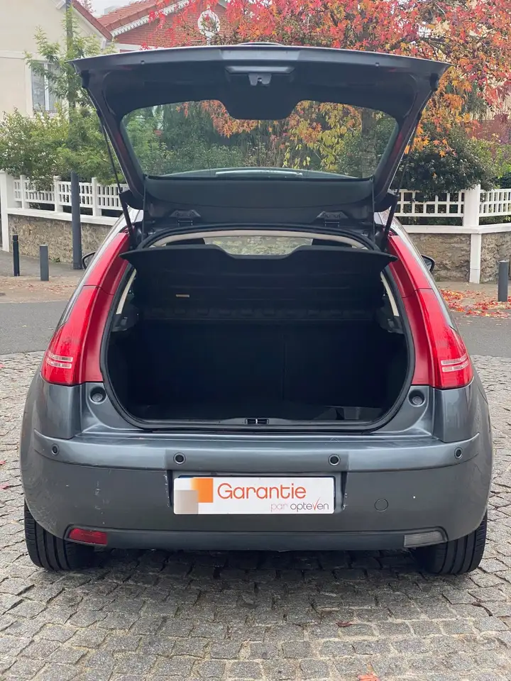 Citroen C4 Berline — photo 7