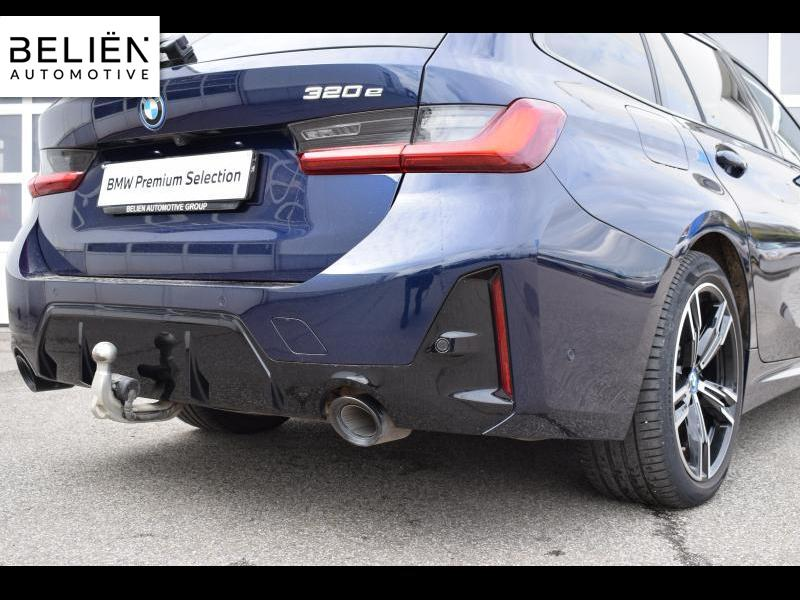 BMW 320 Touring — photo 6