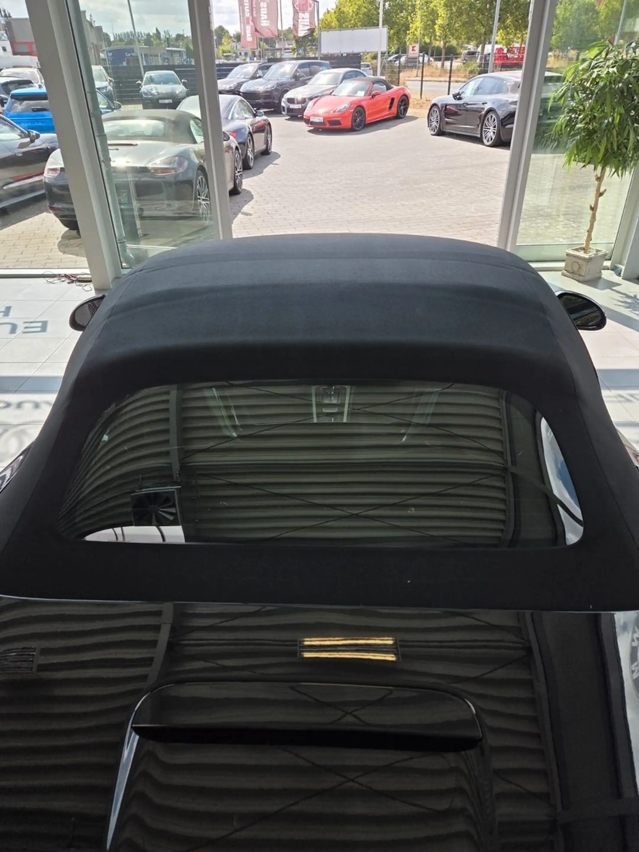 Porsche Boxster Black Edition — photo 13