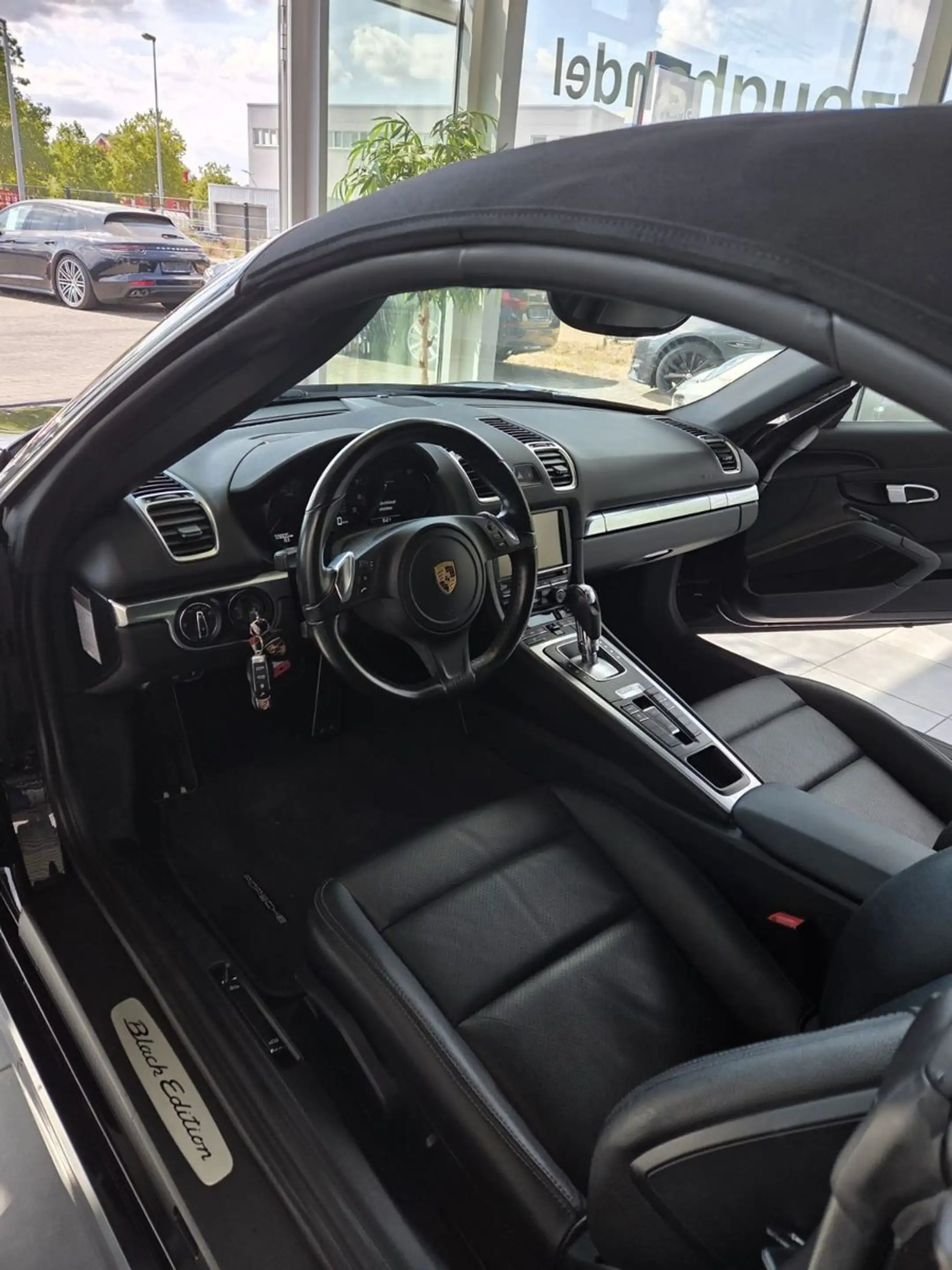 Porsche Boxster Black Edition — photo 11