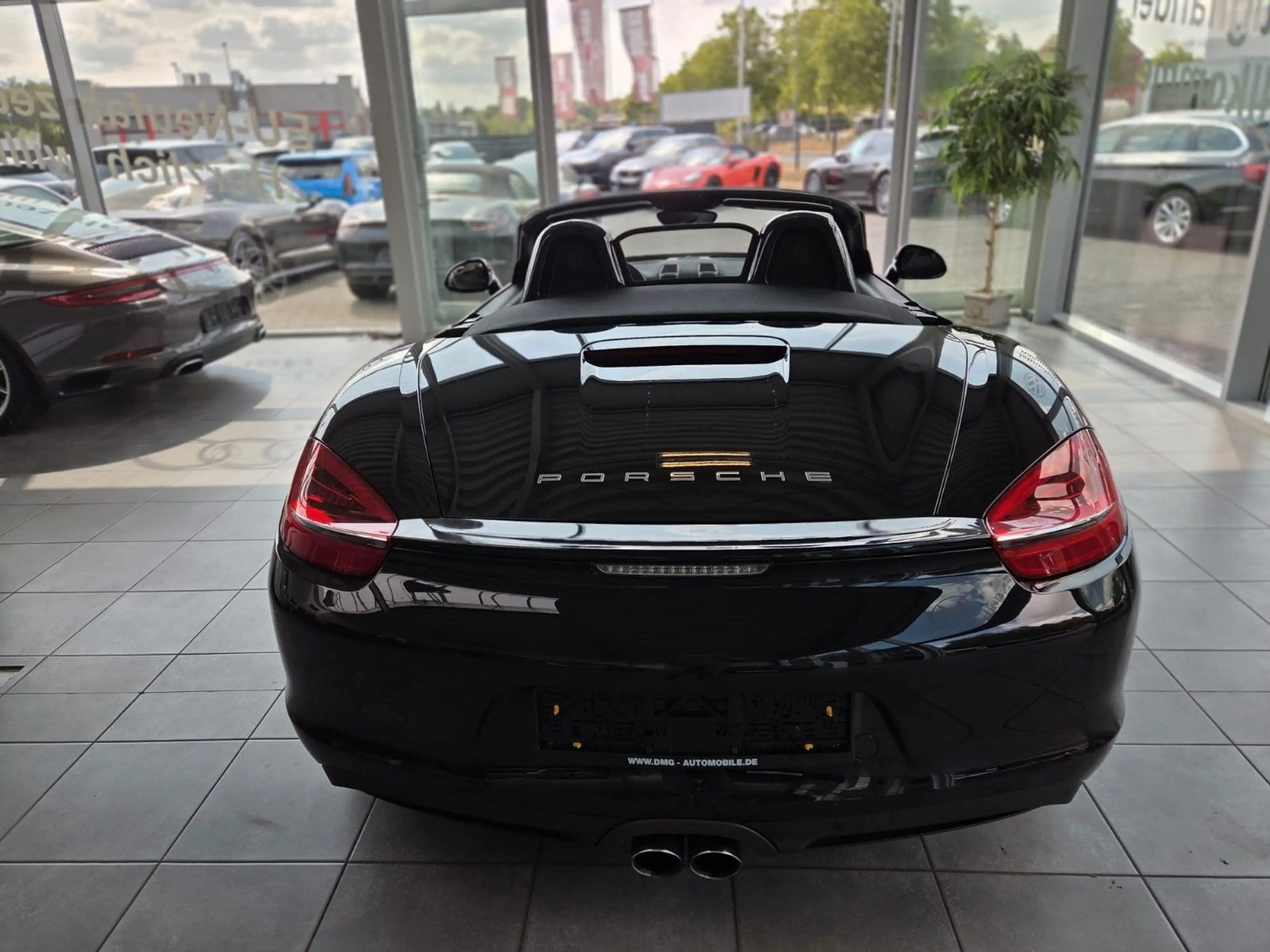 Porsche Boxster Black Edition — photo 8