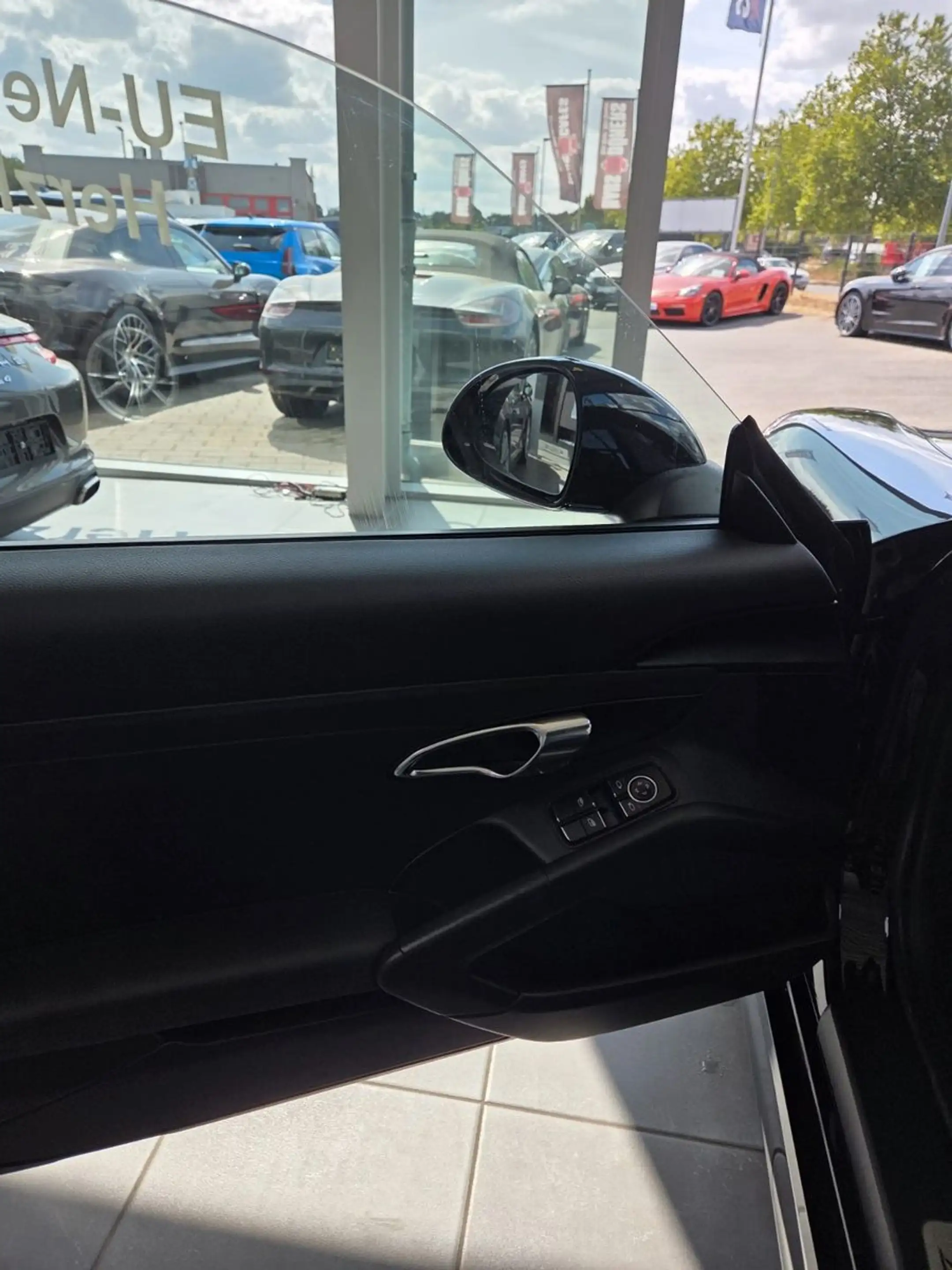 Porsche Boxster Black Edition — photo 12