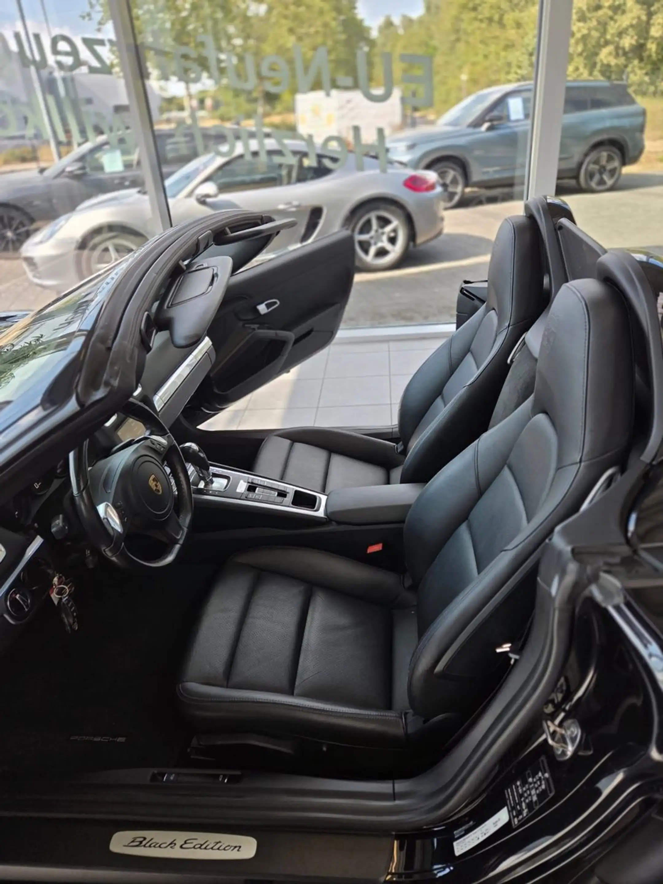Porsche Boxster Black Edition — photo 3