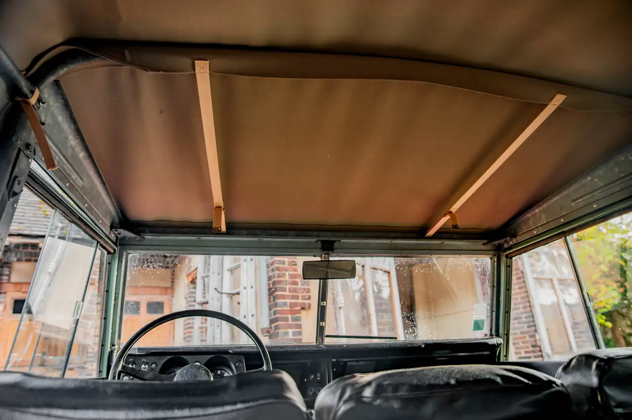 Land Rover Series III 109 2.25 6 cylindres Baché 1976, foto 12