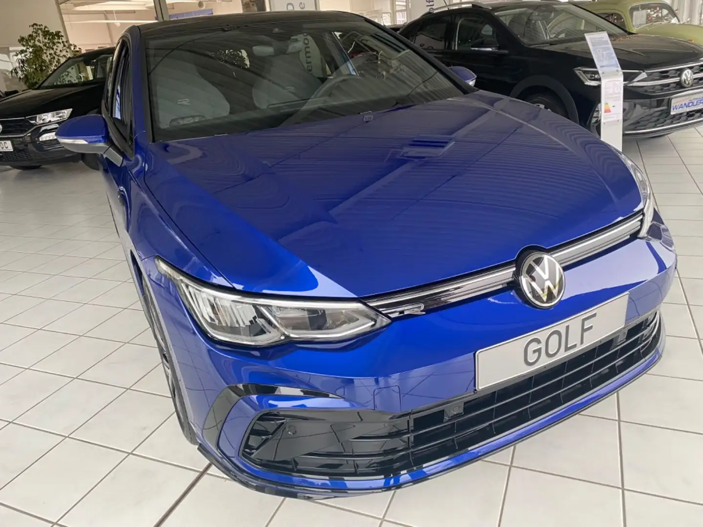 Volkswagen Golf VIII Lim. R-Line eTSI, Panoramadach,DSG,18" Blau - 2