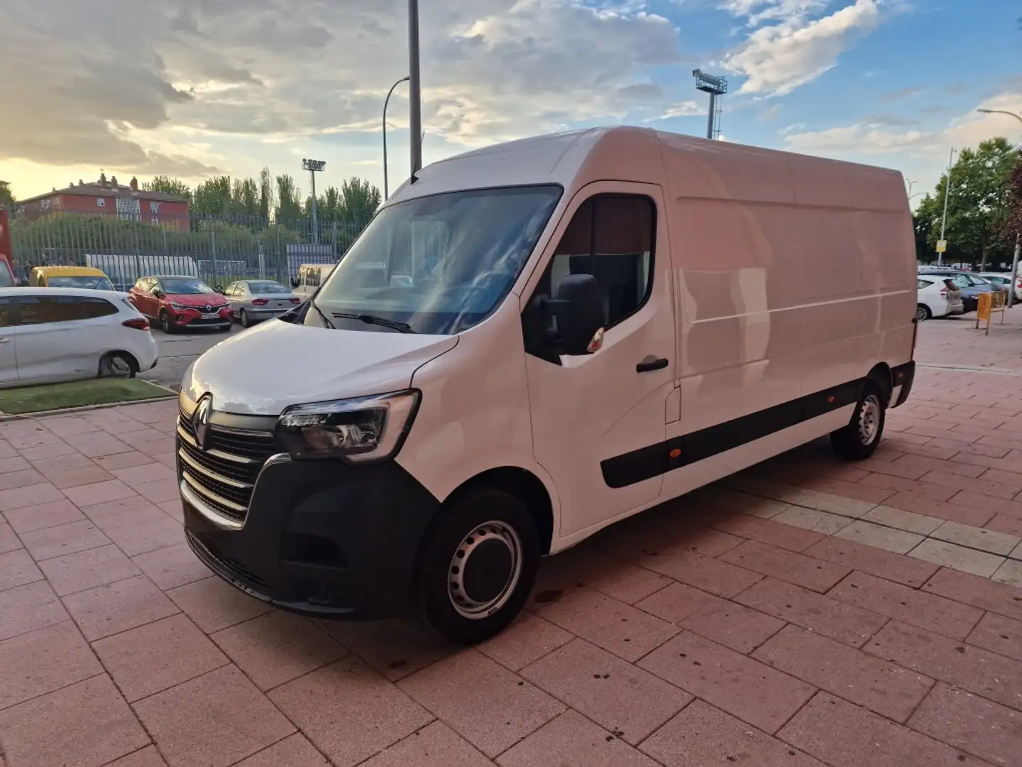 Renault Master Fg.DCb. Blue dCi L3H2 3500 T 99kW Blanc - 1