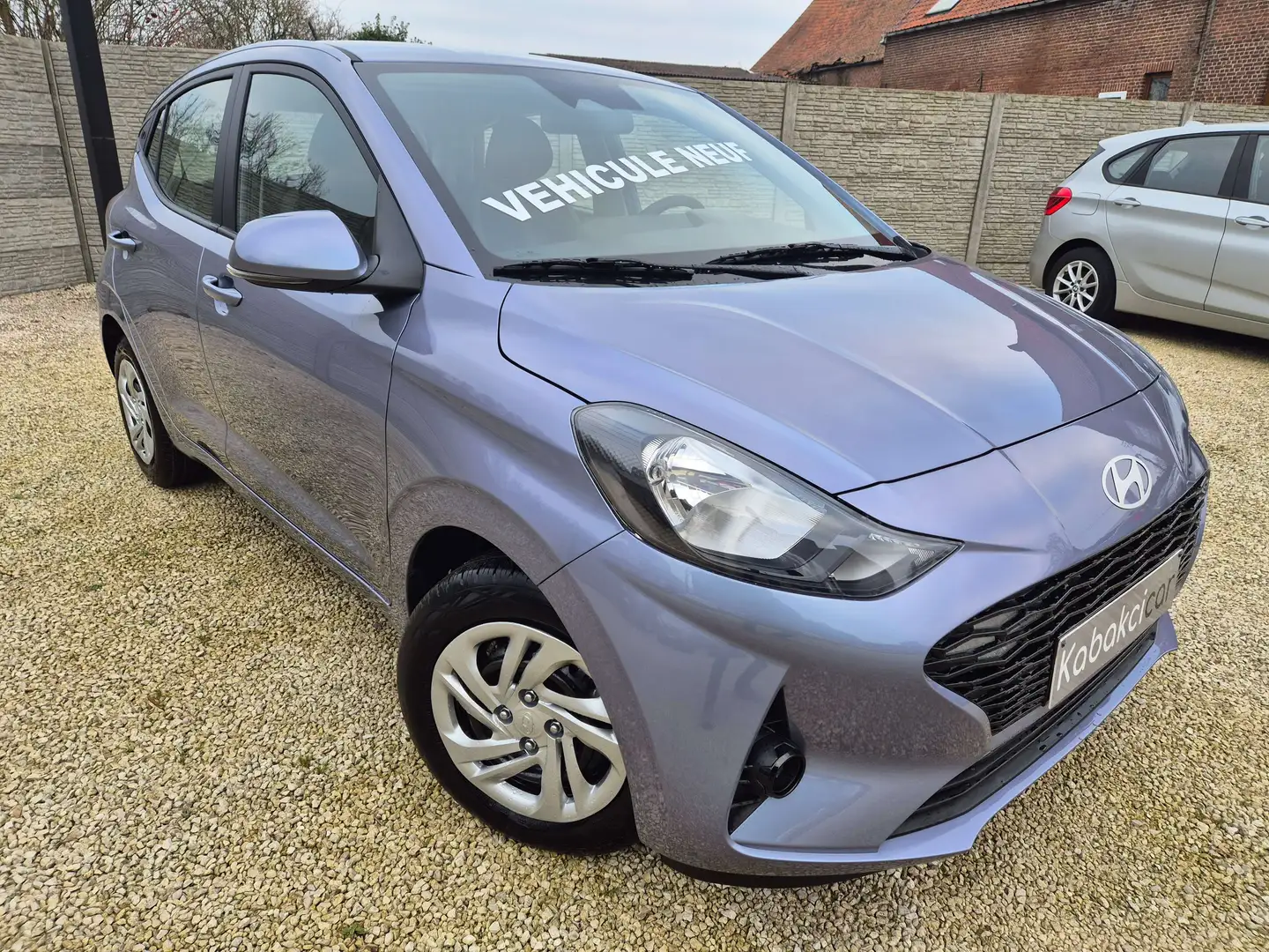 Hyundai i10 1.0i confort//VEHICULE NEUF//CARPLAY//GARANTIE Grijs - 1