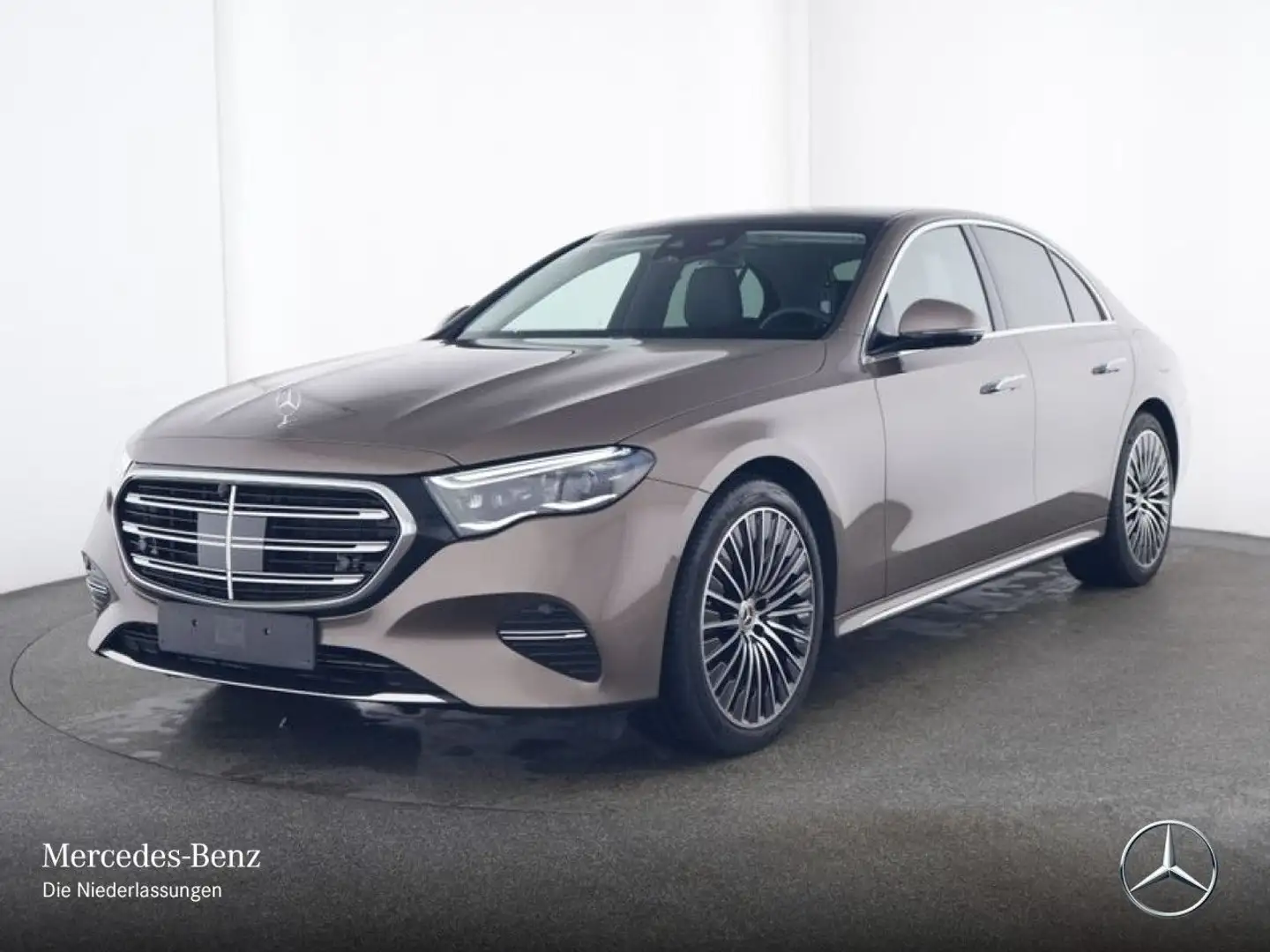 Mercedes-Benz E 300 de 4M Hybrid Fahrass 360° Pano Burmester HUD Marrone - 2