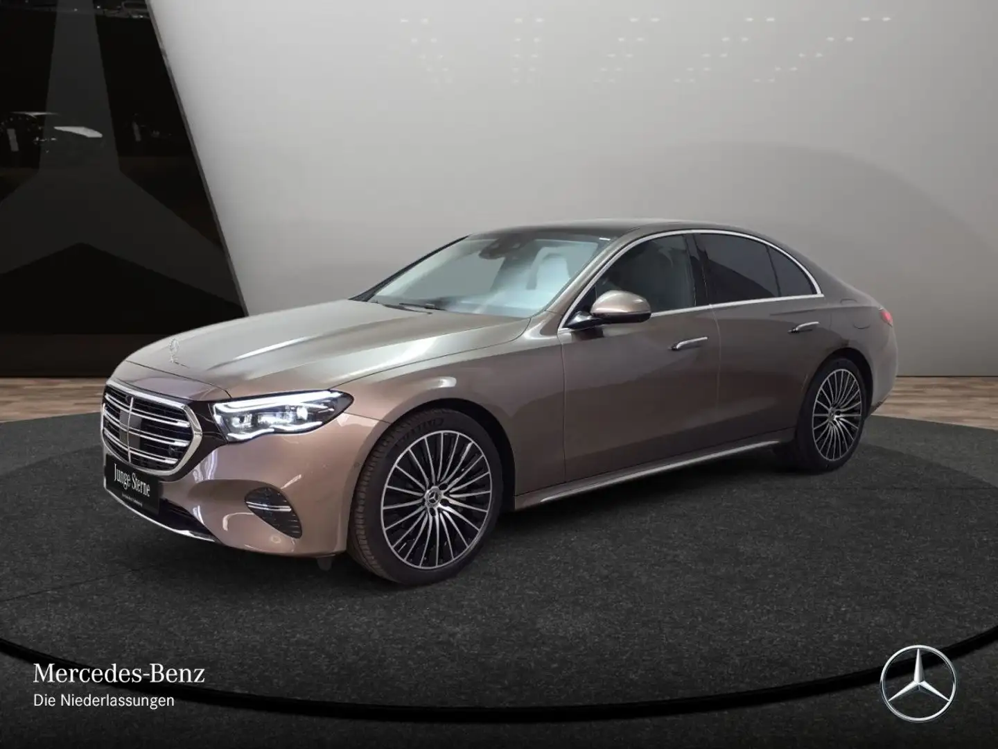 Mercedes-Benz E 300 de 4M Hybrid Fahrass 360° Pano Burmester HUD Braun - 2