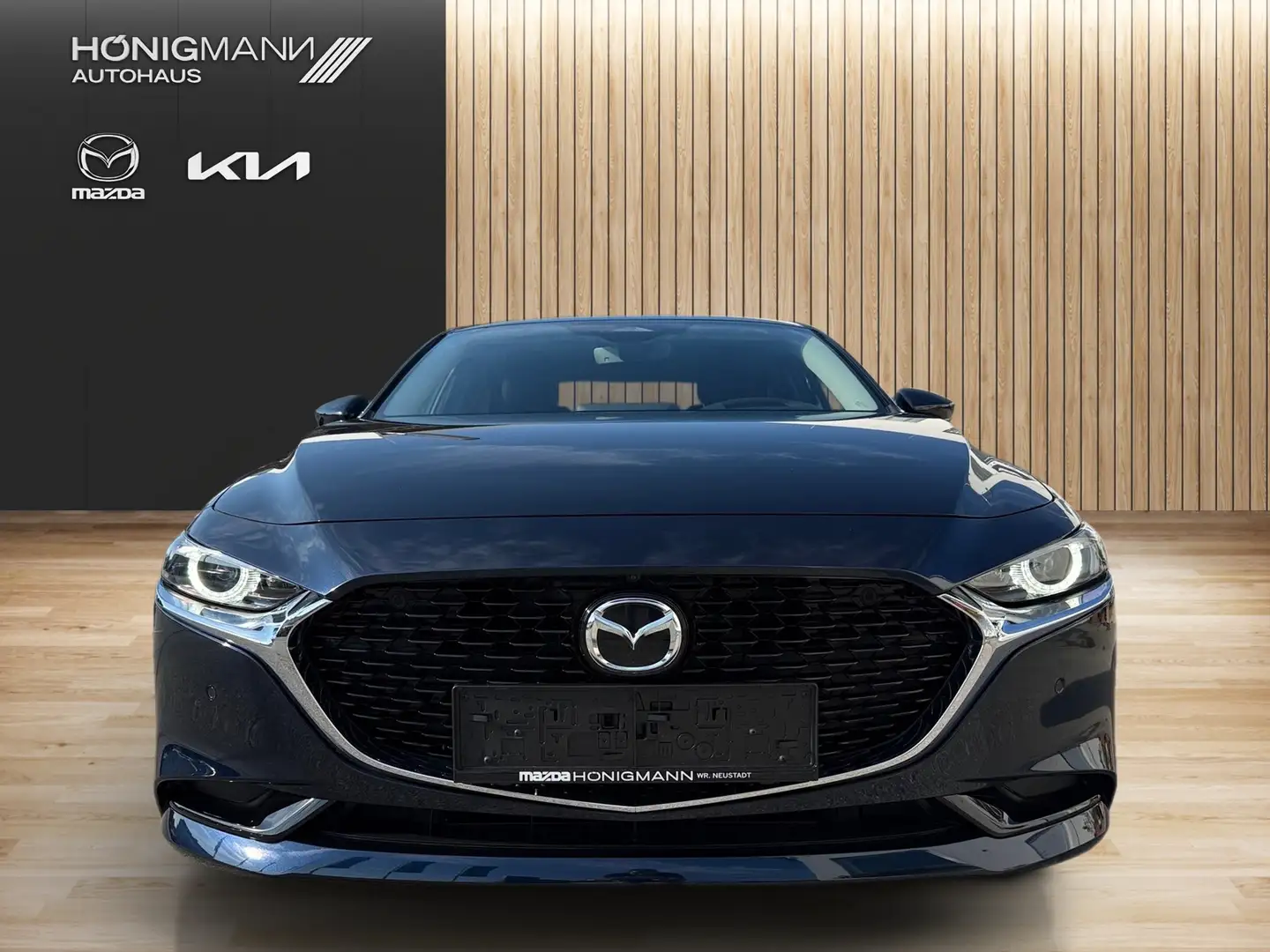 Mazda 3 Mazda 3 Sedan e-Skyactiv G140  Aut. Excl. Line Blau - 2